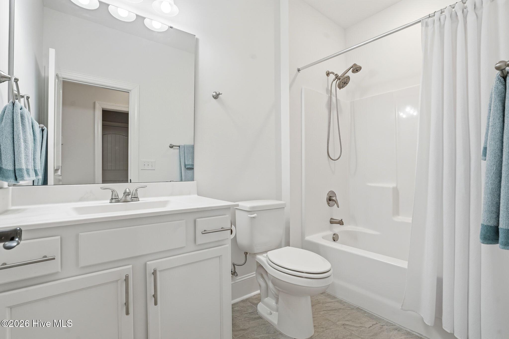 100559439 | Photo 44