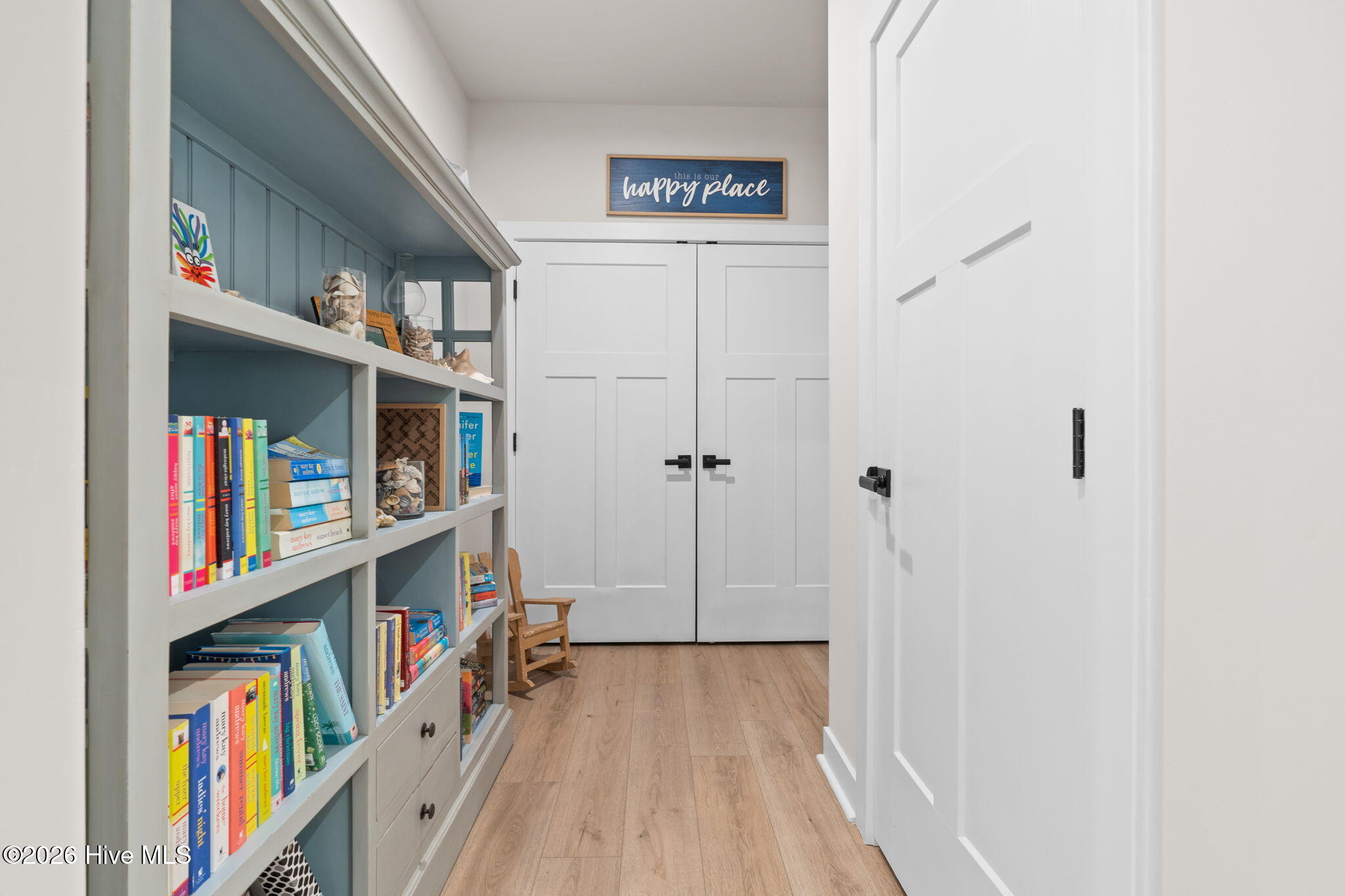 100550321 | Photo 33