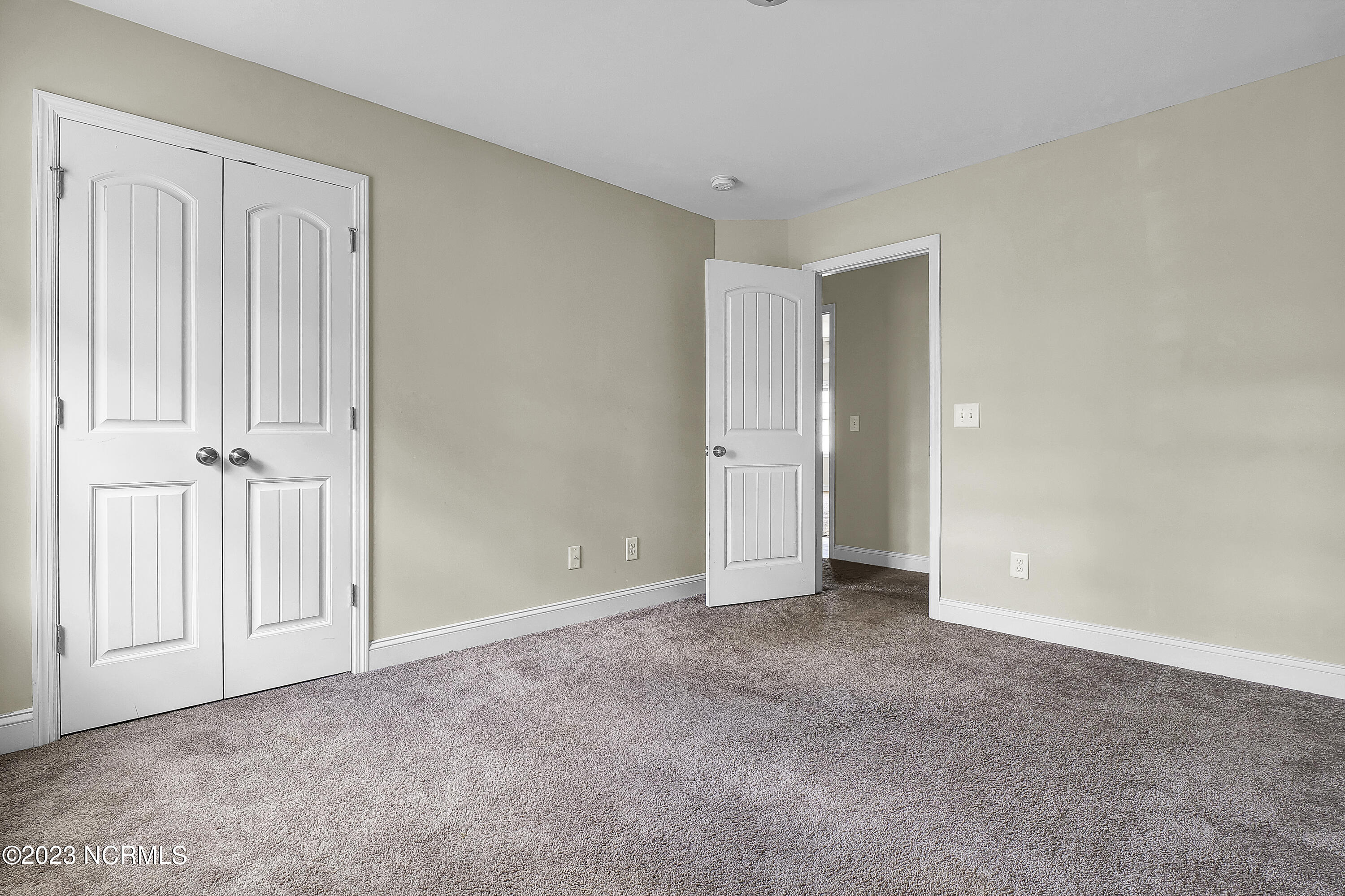 100565122 | Photo 11