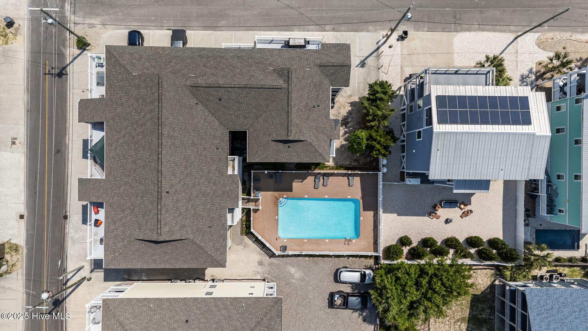 100509298 | Photo 41