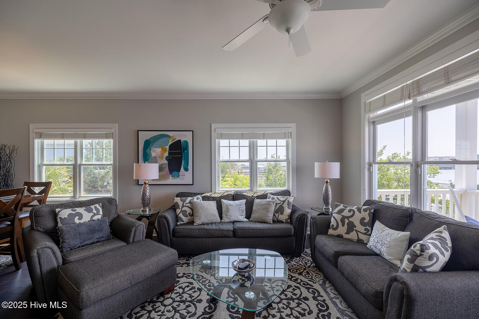 100564754 | Photo 17