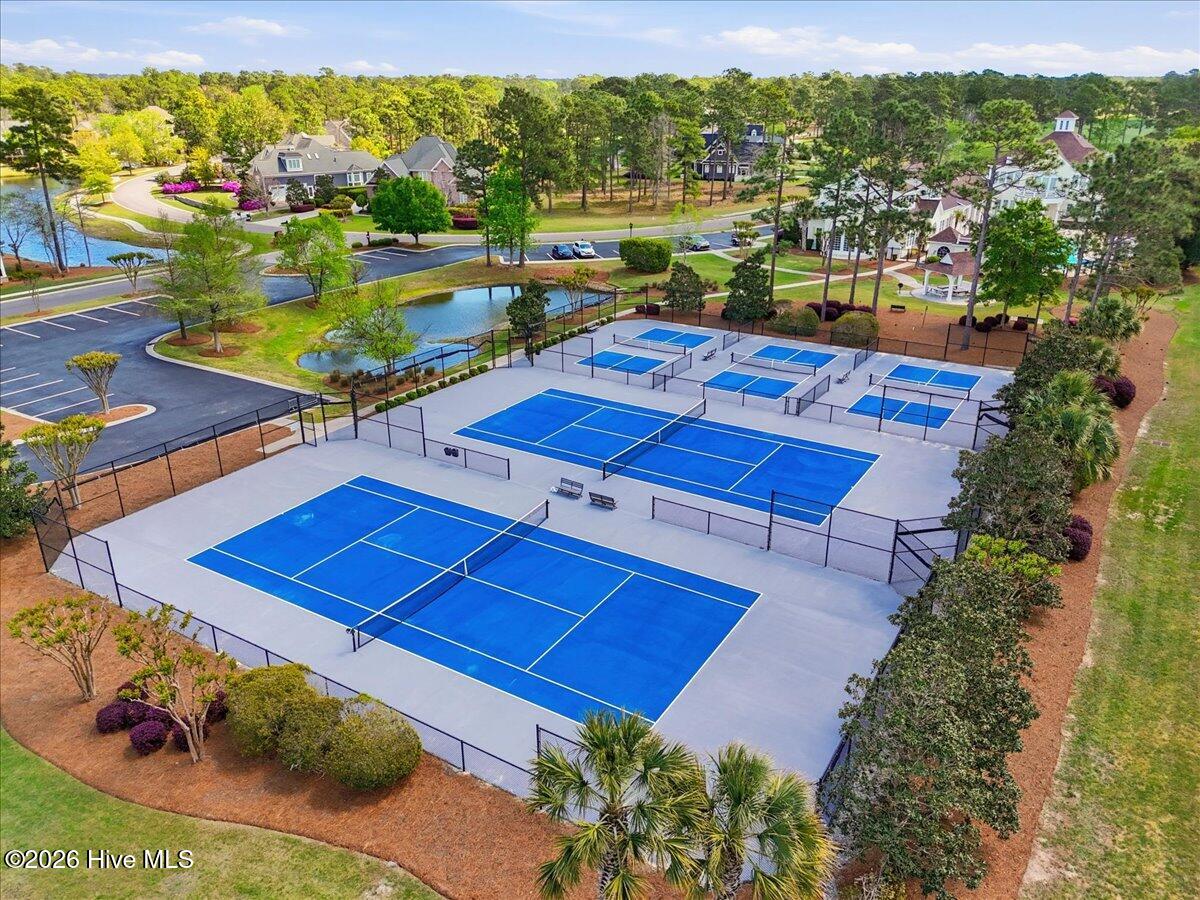 100566244 | Photo 48