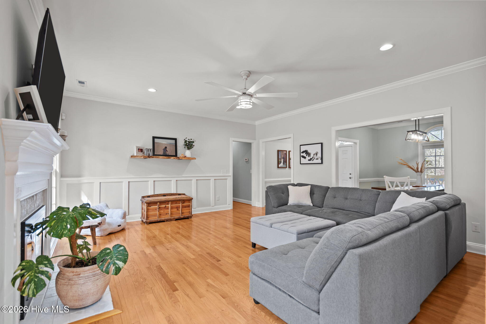 100562607 | Photo 22