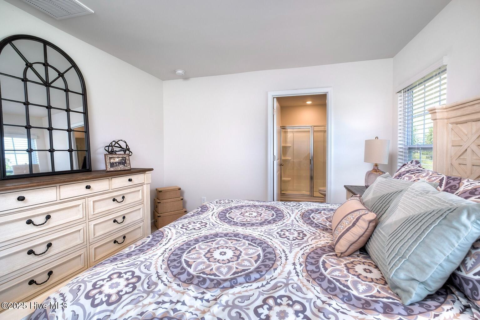 100534513 | Photo 12