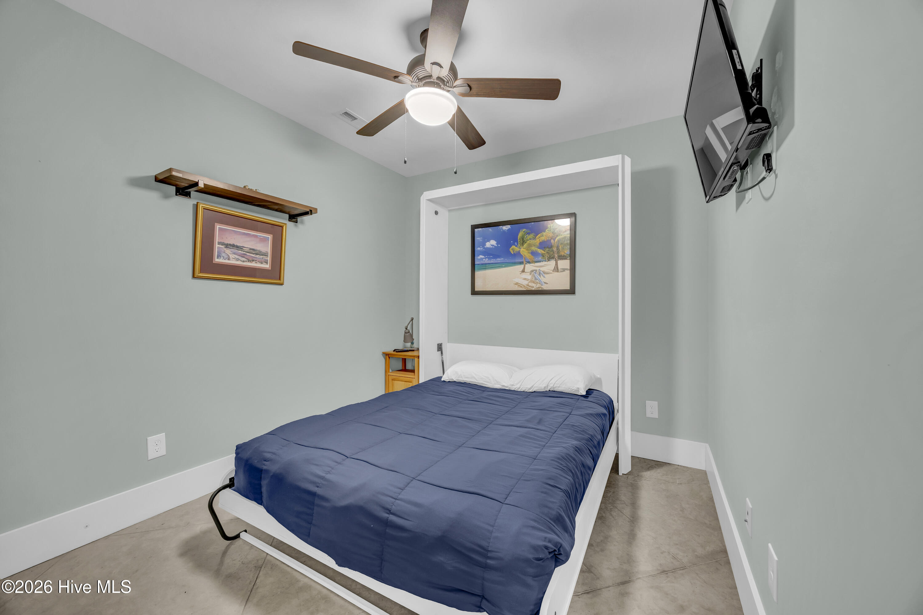 100558745 | Photo 25