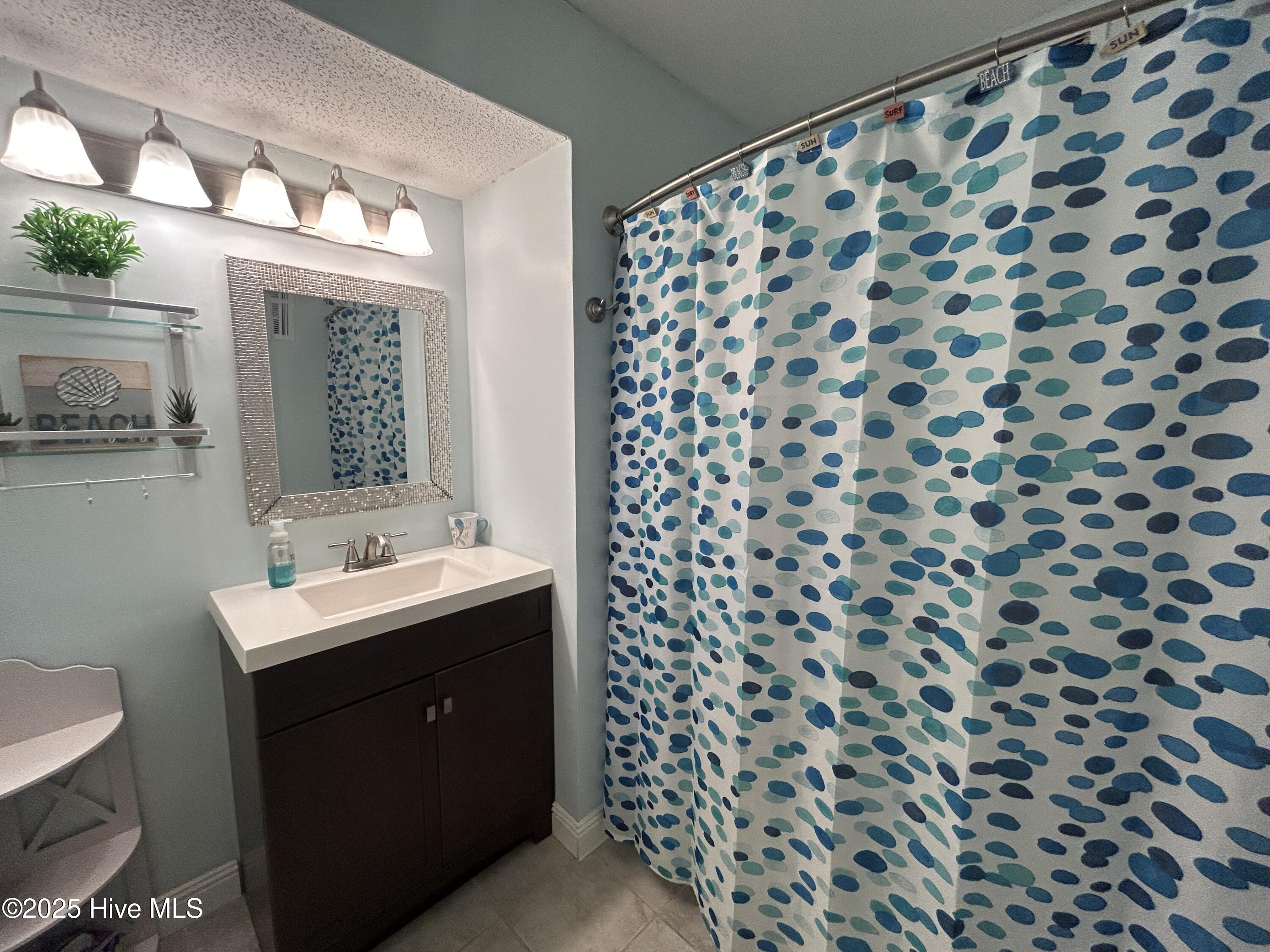 100527261 | Photo 20