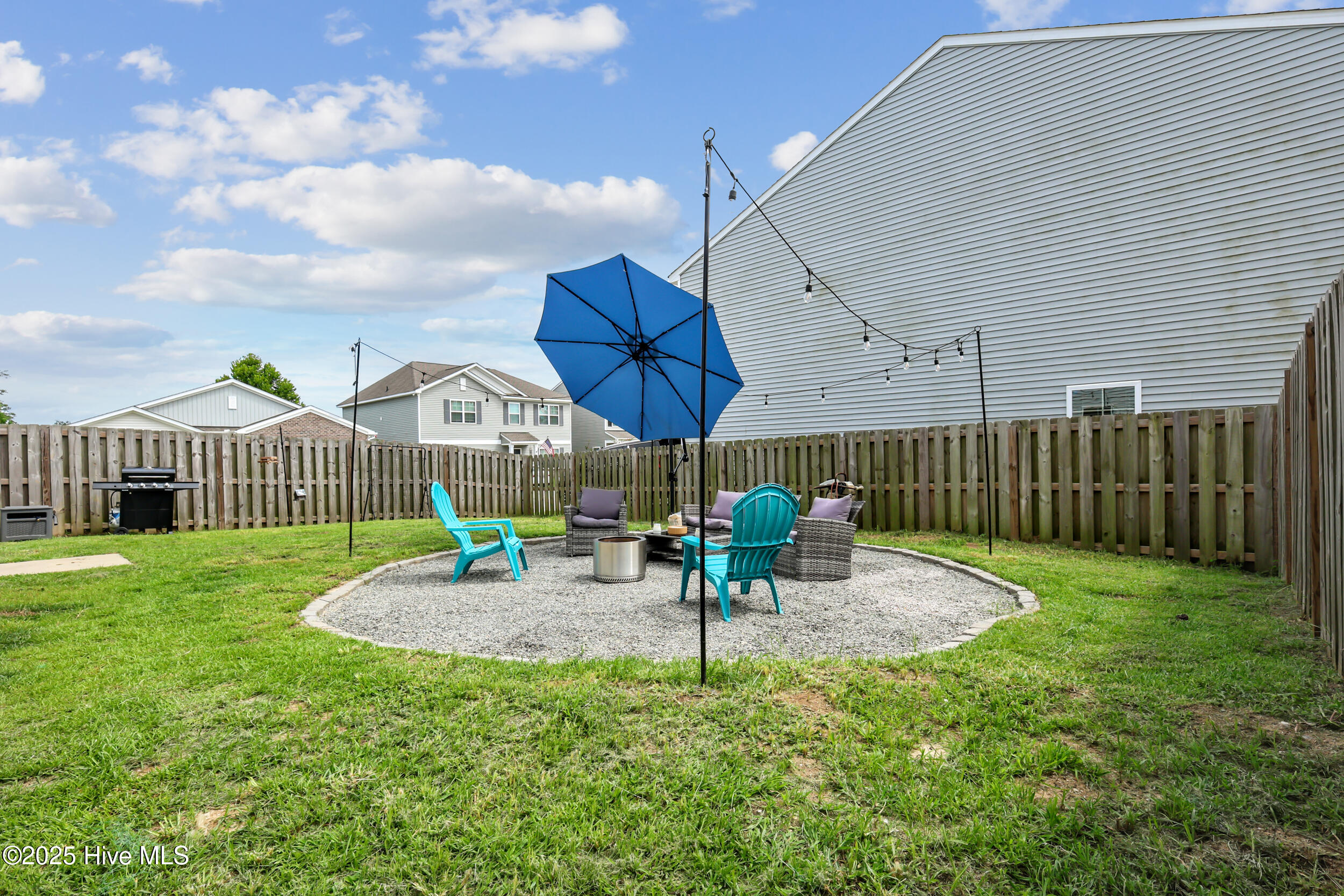 100554795 | Photo 27