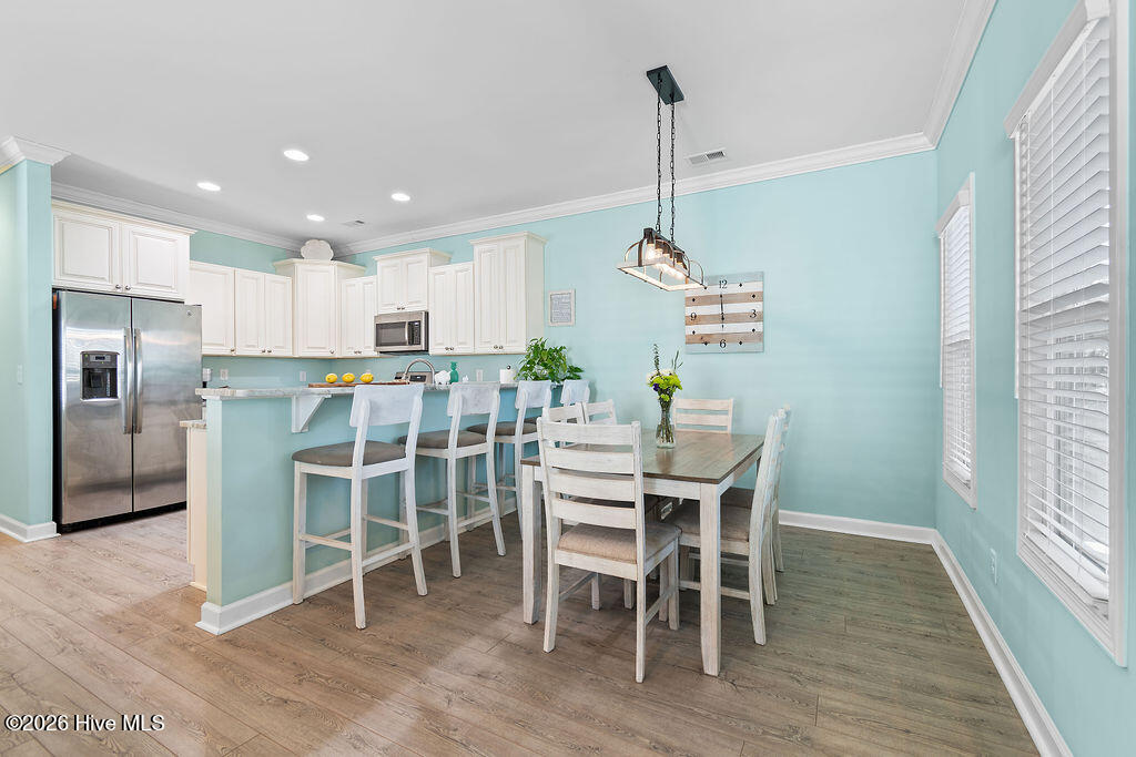 100552706 | Photo 11