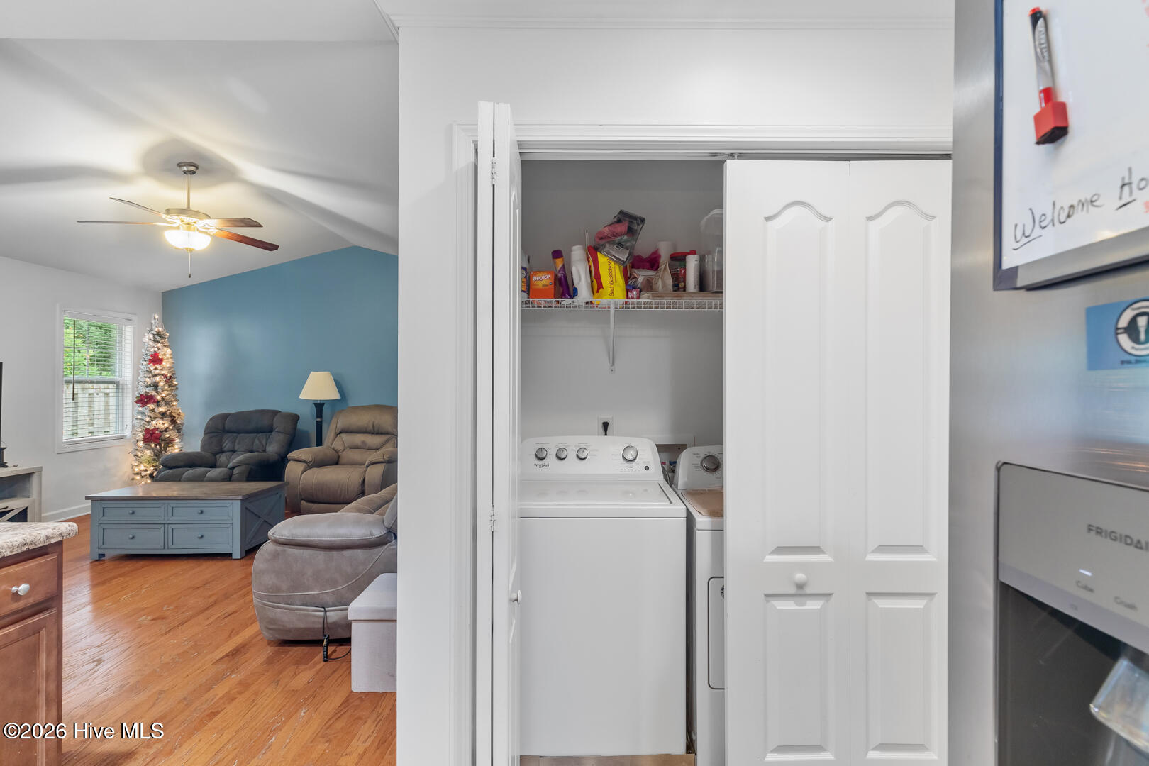 100562392 | Photo 19