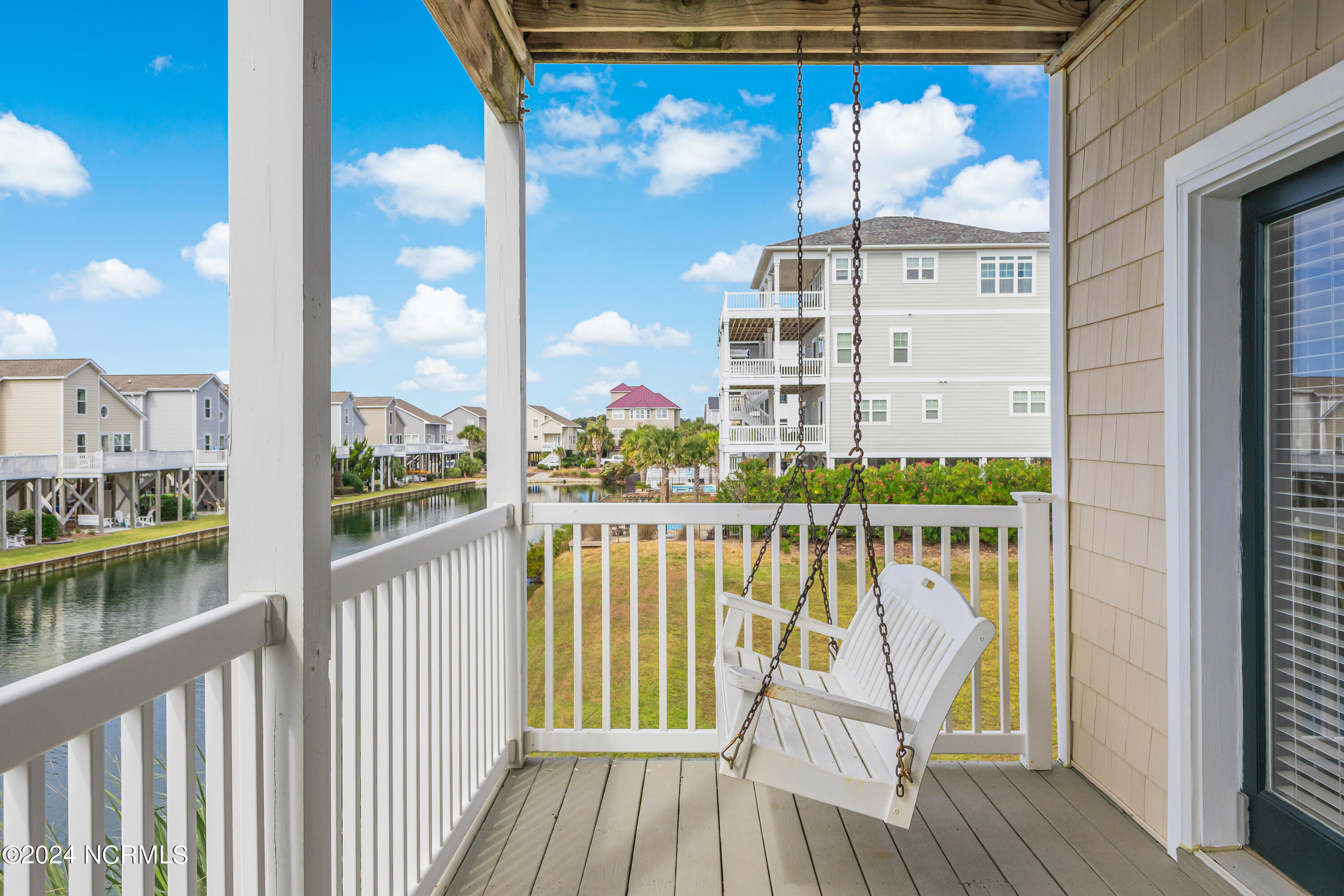 100528559 | Photo 23