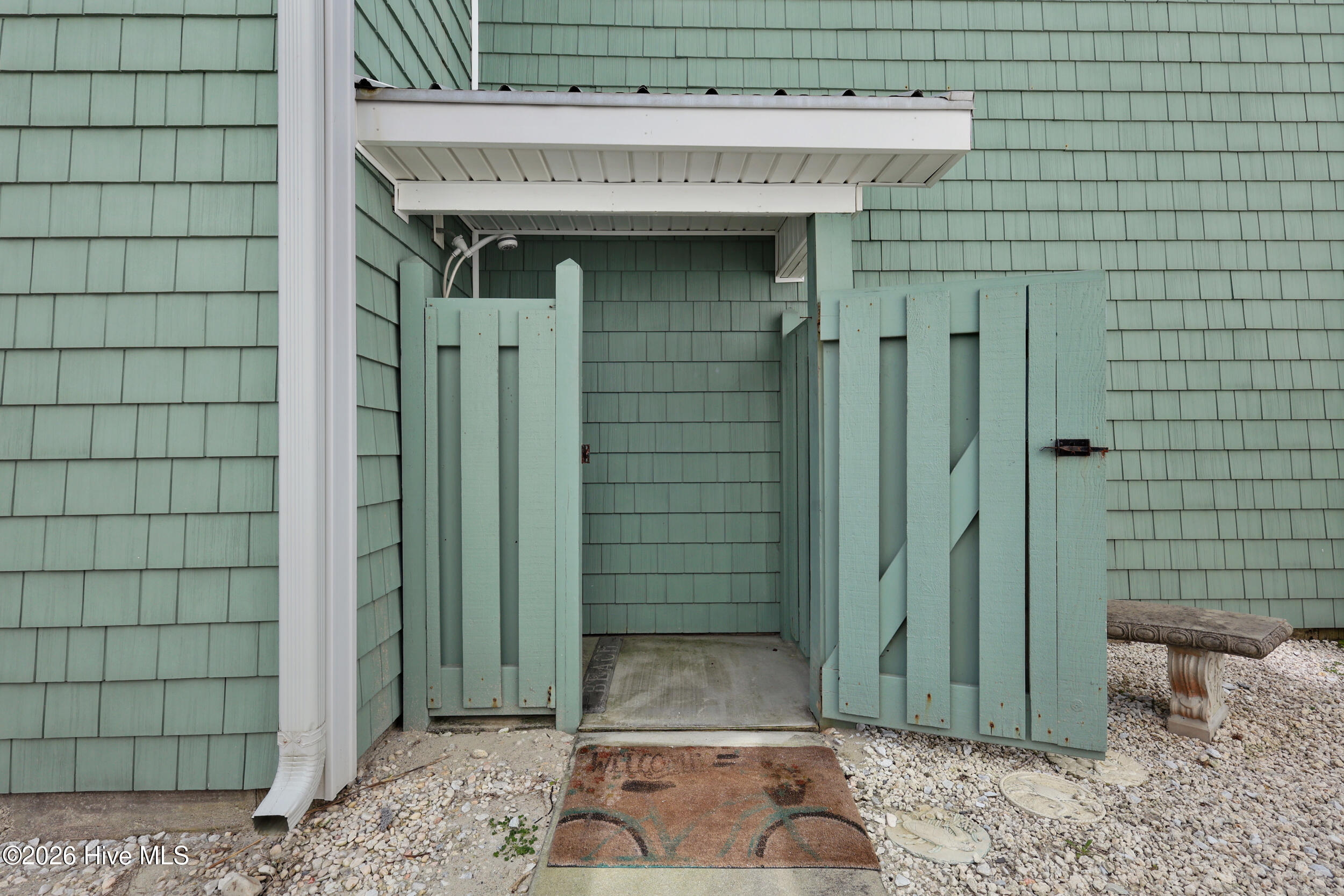 100561472 | Photo 42