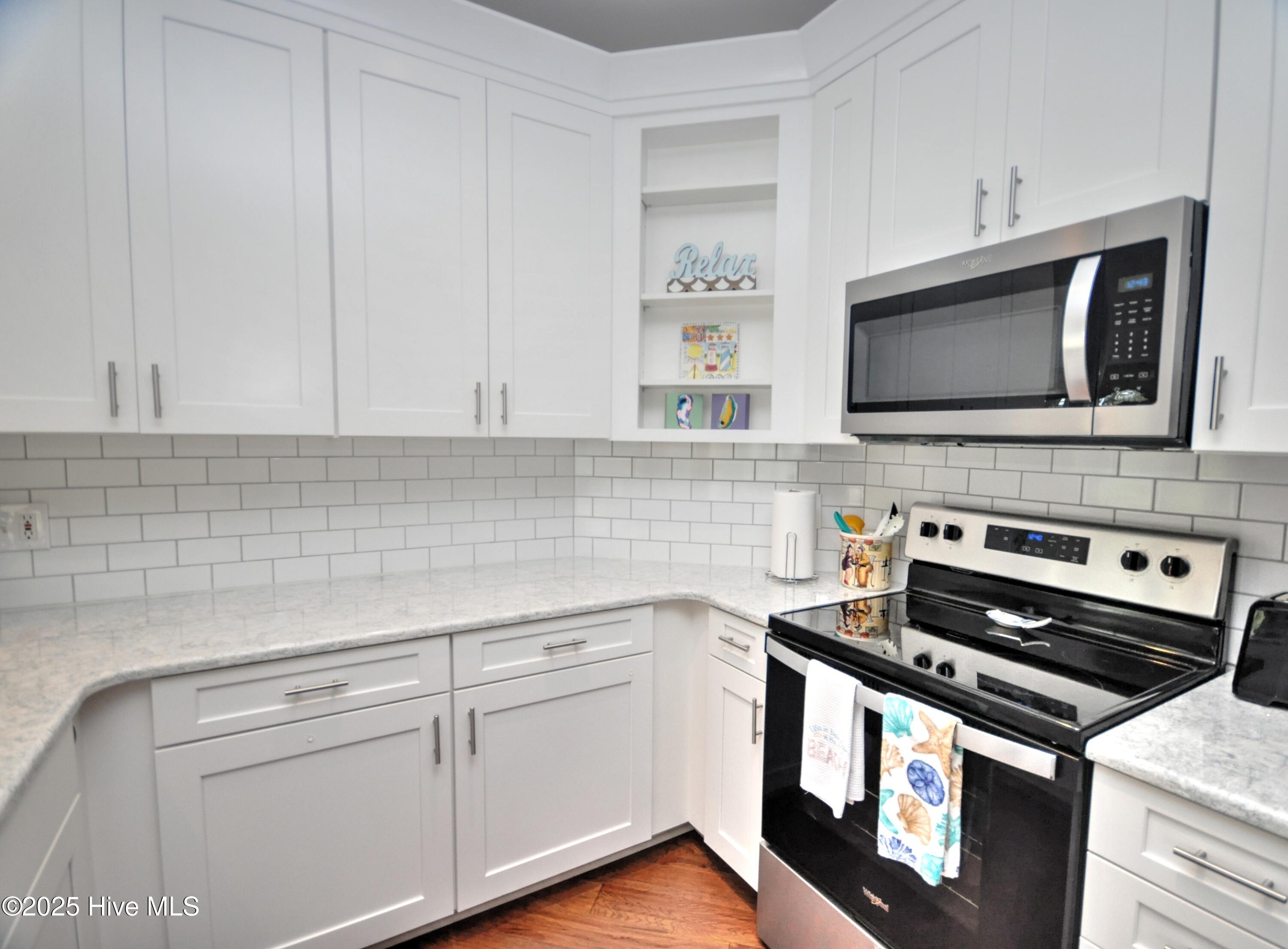 100526351 | Photo 10