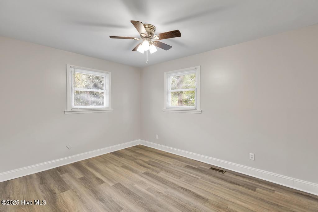 100537299 | Photo 14