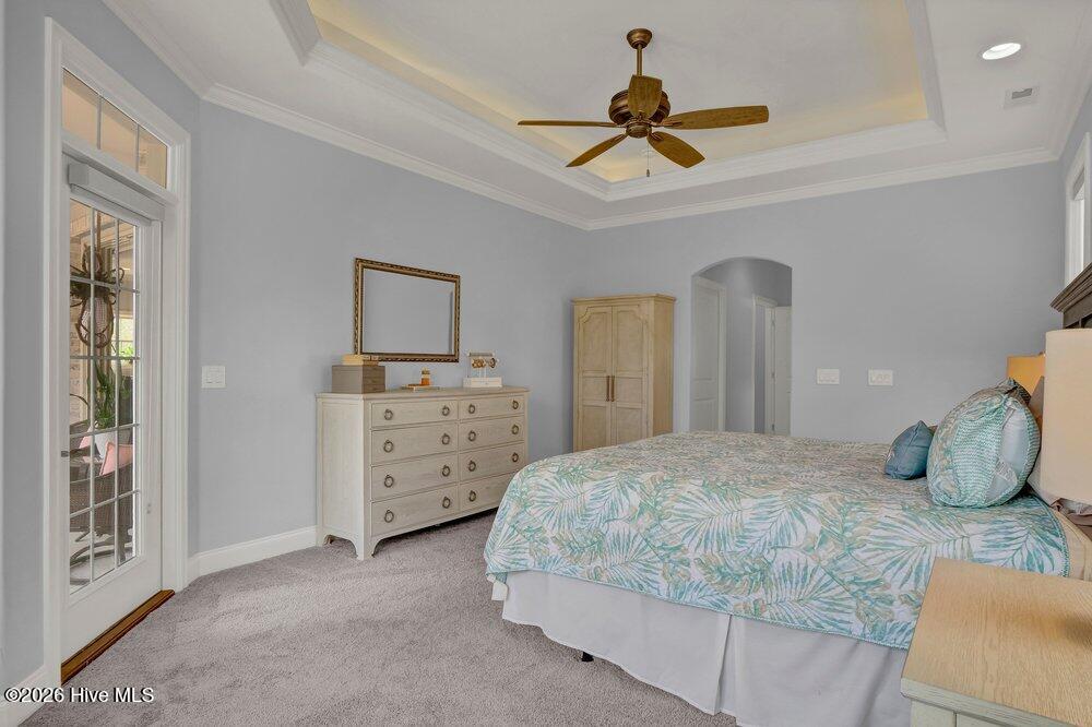 100560096 | Photo 14