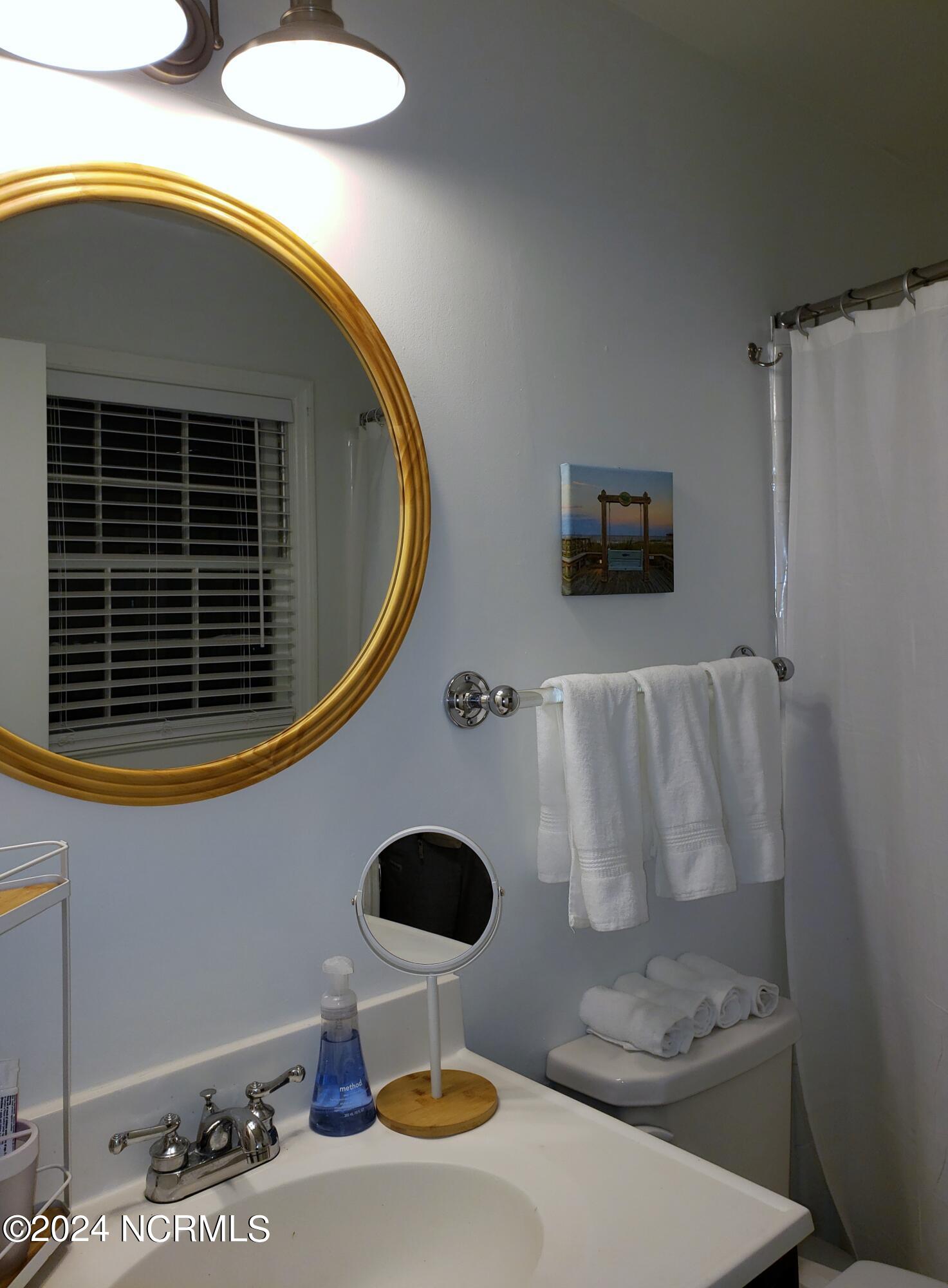 100551642 | Photo 24