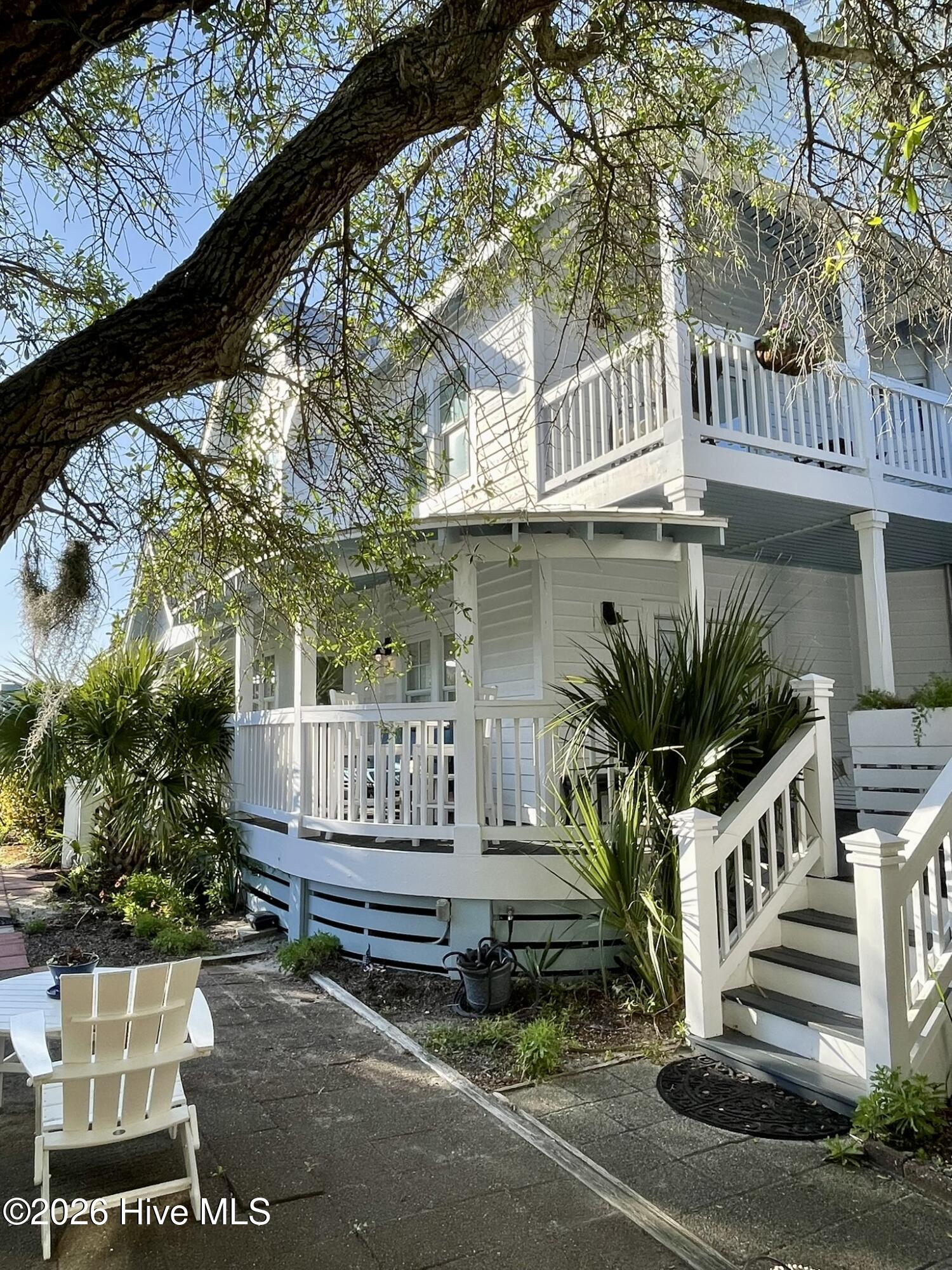 100559569 | Photo 48