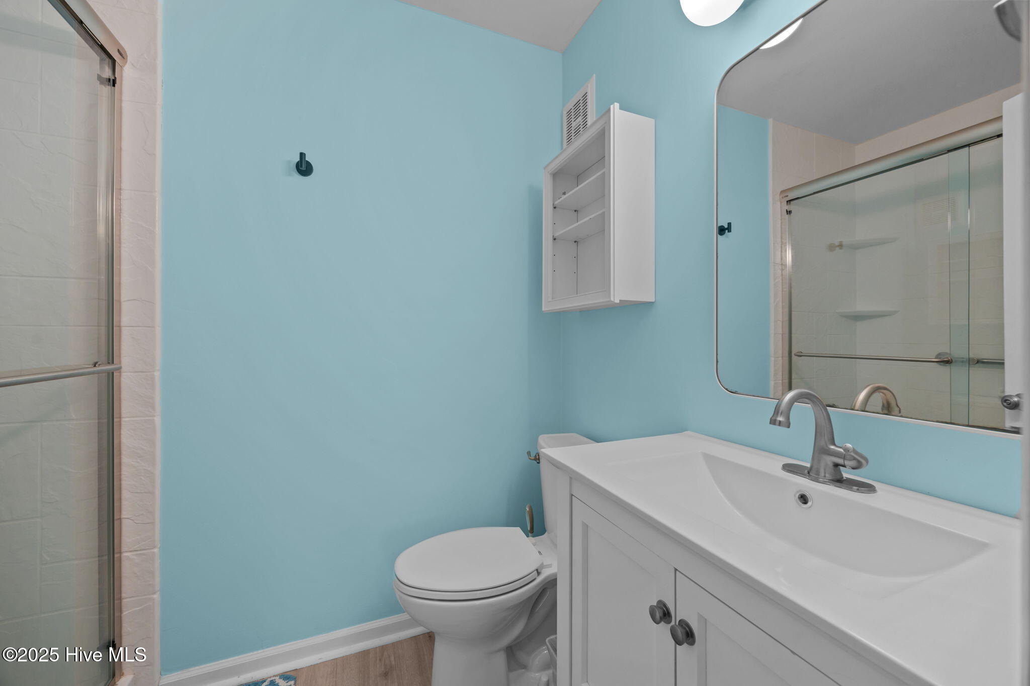 100544977 | Photo 27