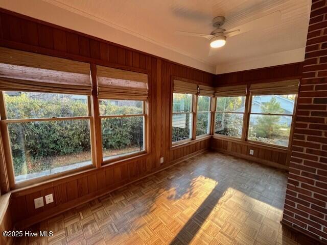 100544999 | Photo 14