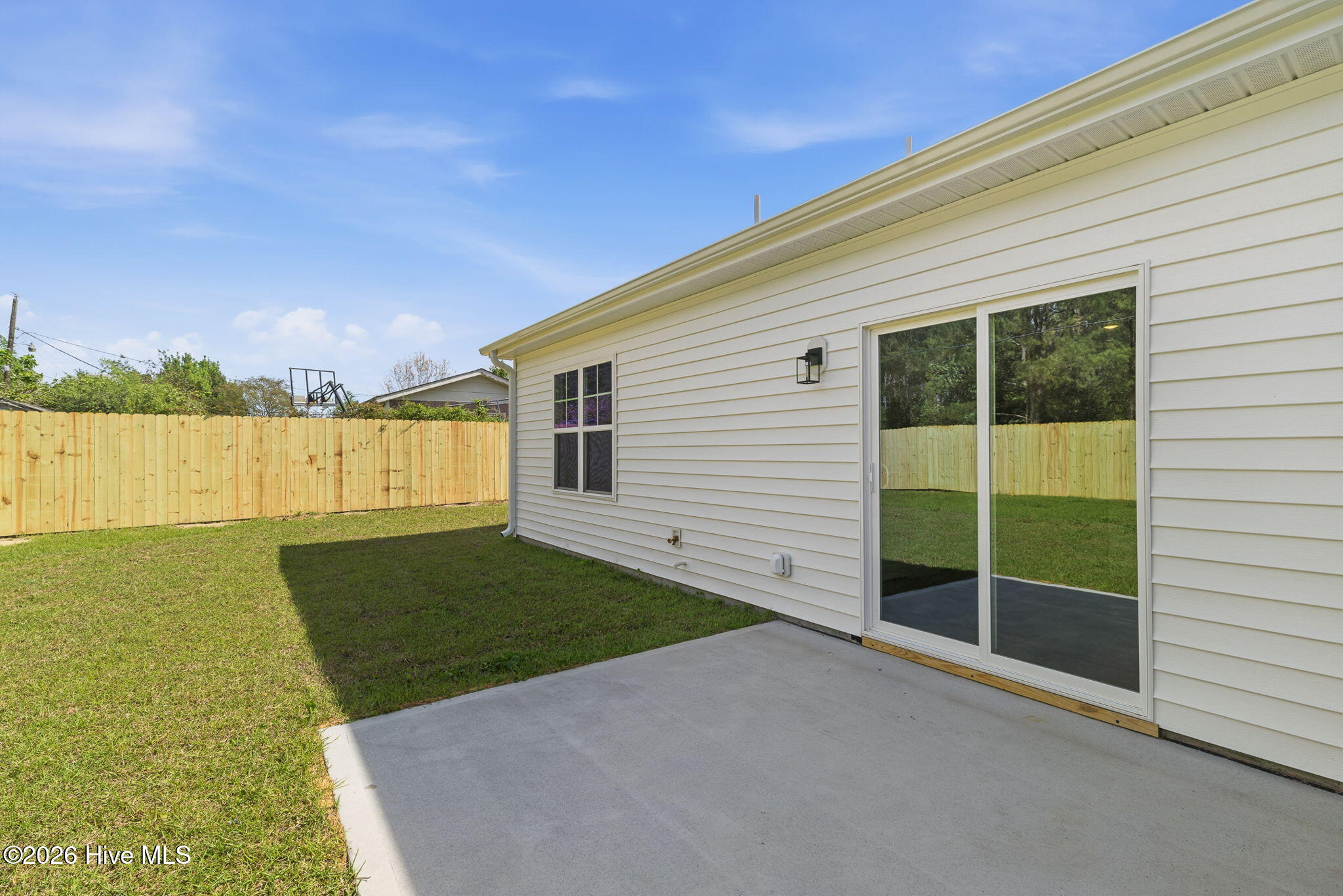 100562147 | Photo 27