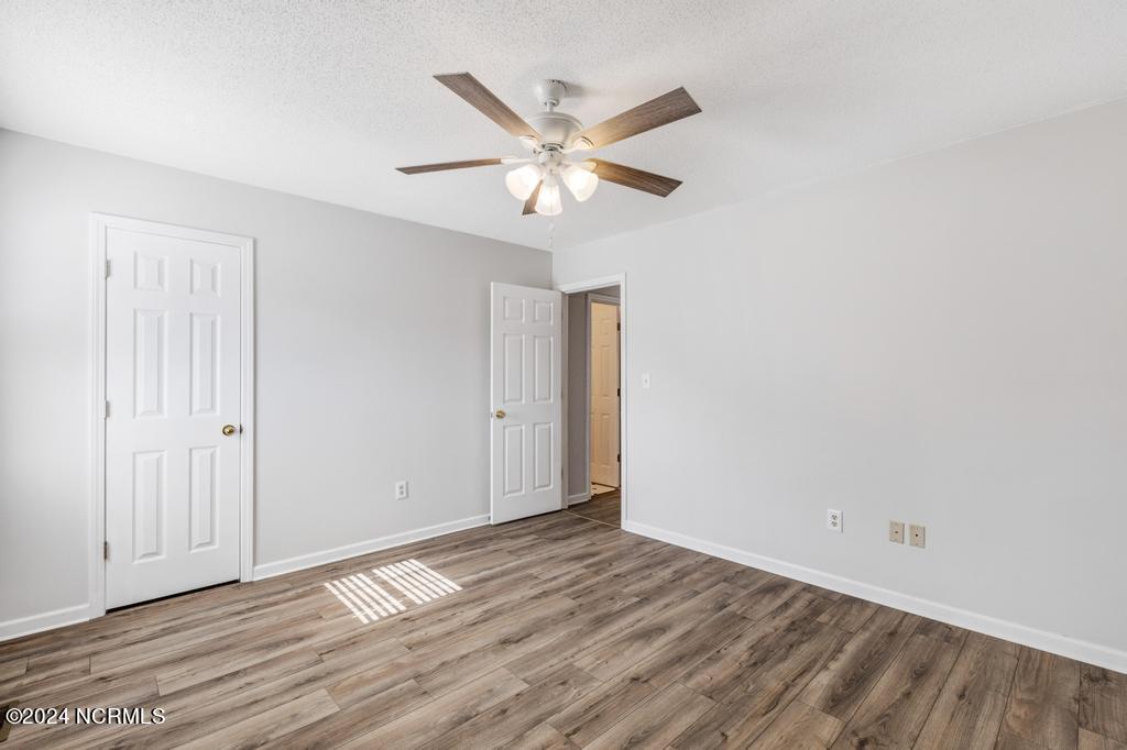 100551459 | Photo 18