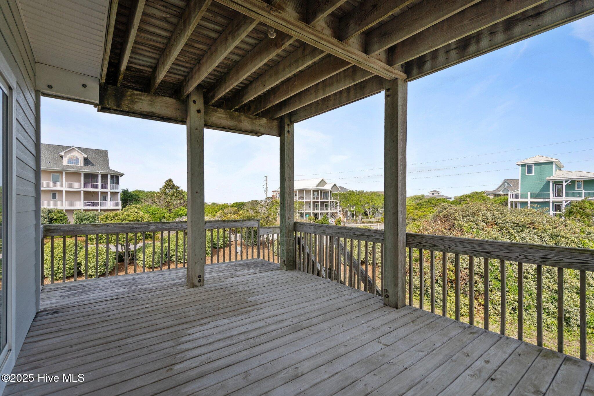 100506590 | Photo 50