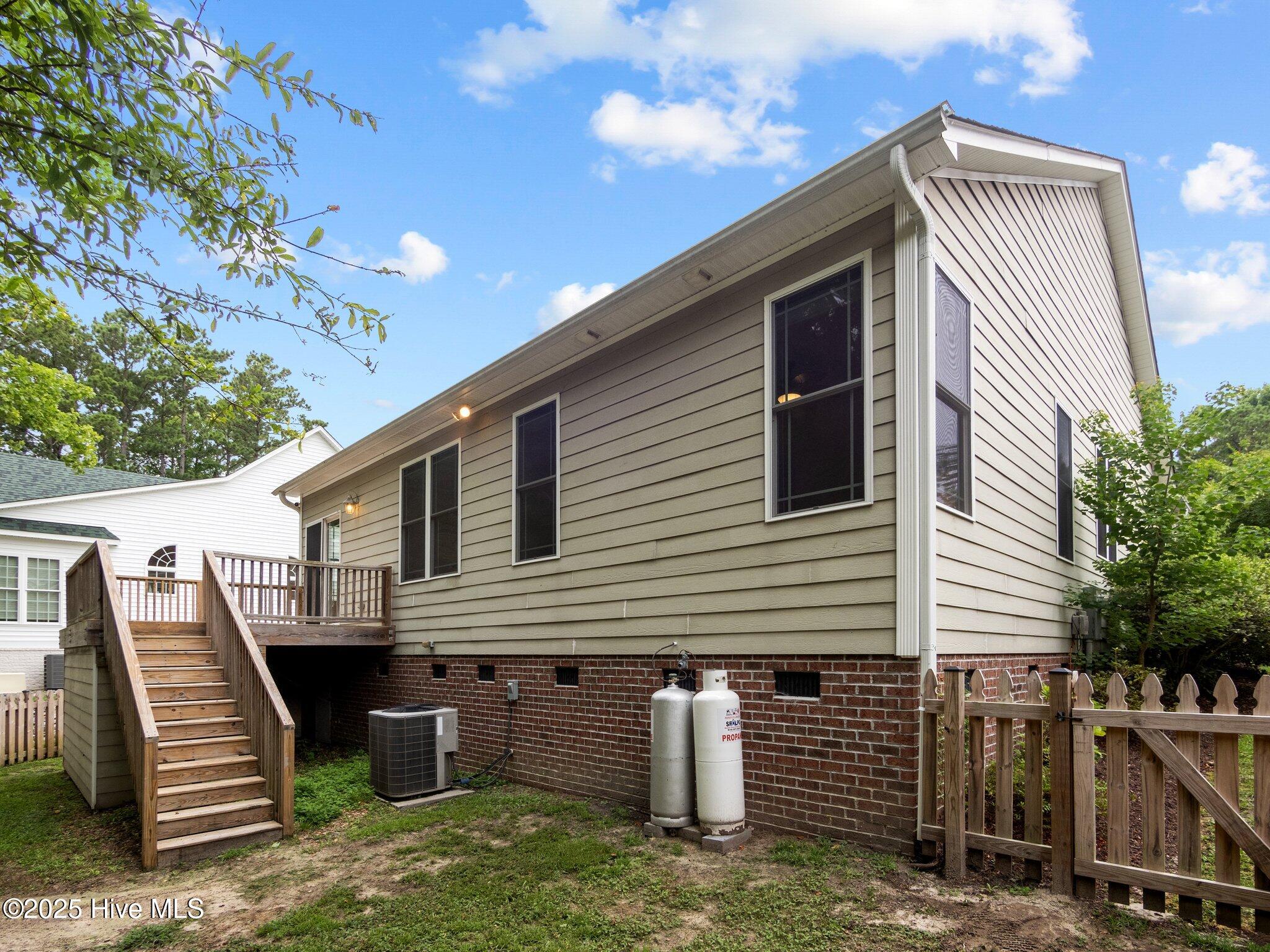 100559158 | Photo 41