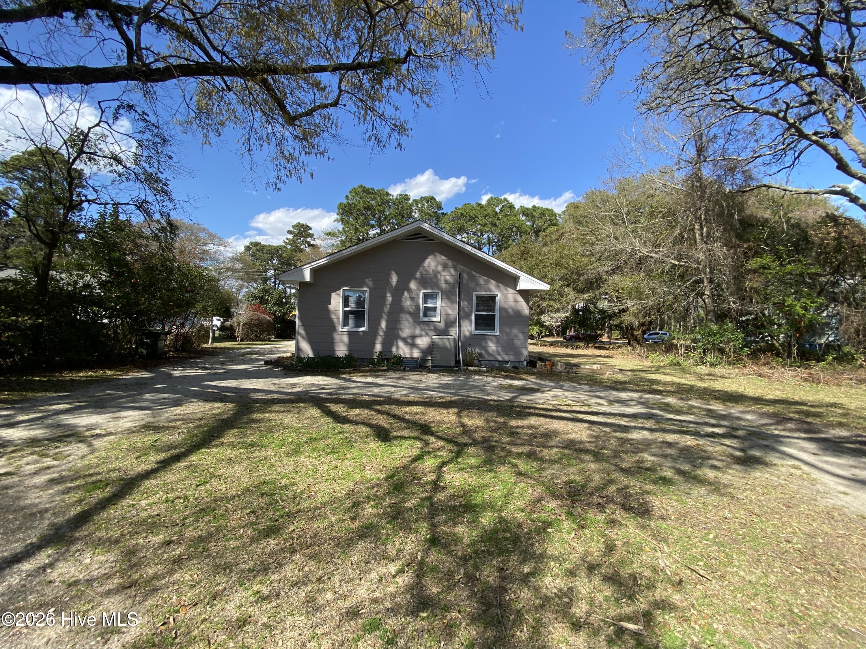 100565723 | Photo 28