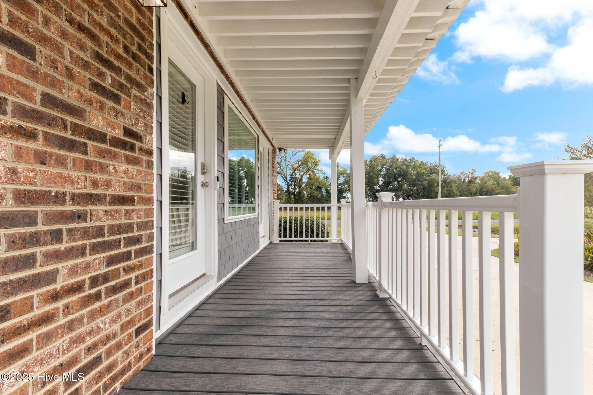 100533905 | Photo 48