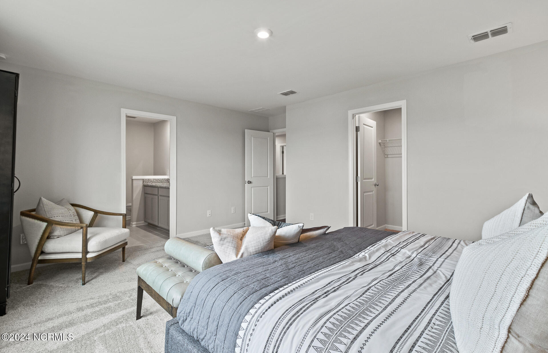 100544151 | Photo 26