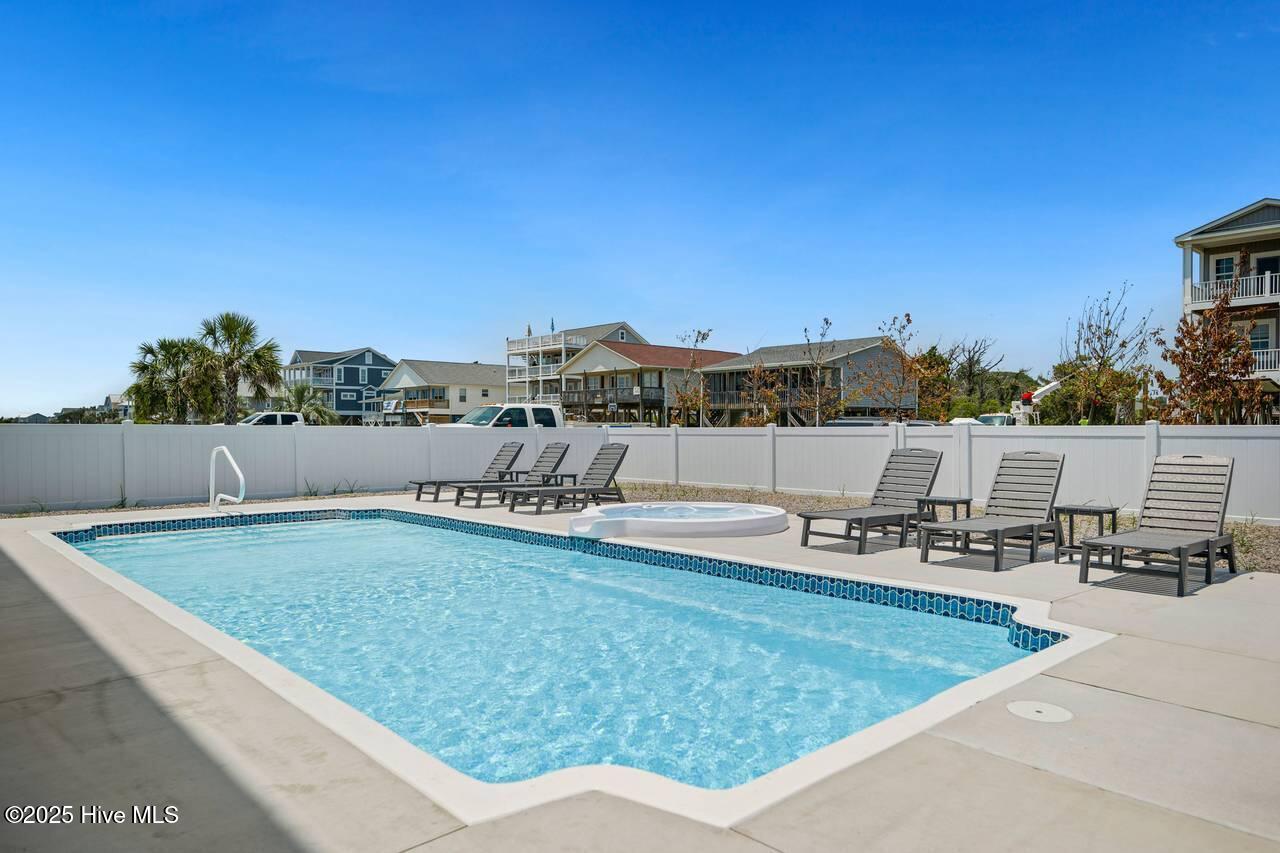 100527522 | Photo 122