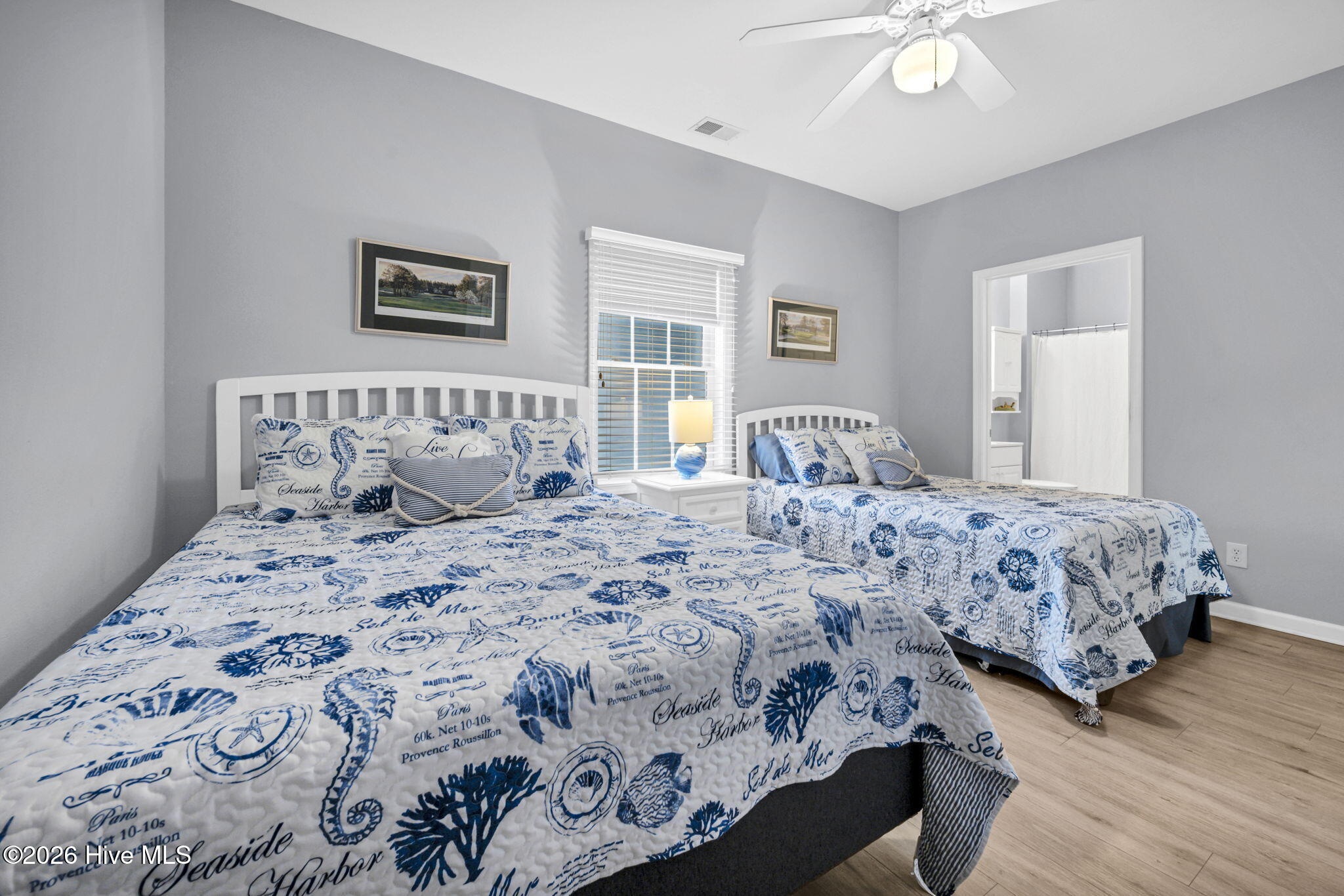 100556541 | Photo 11