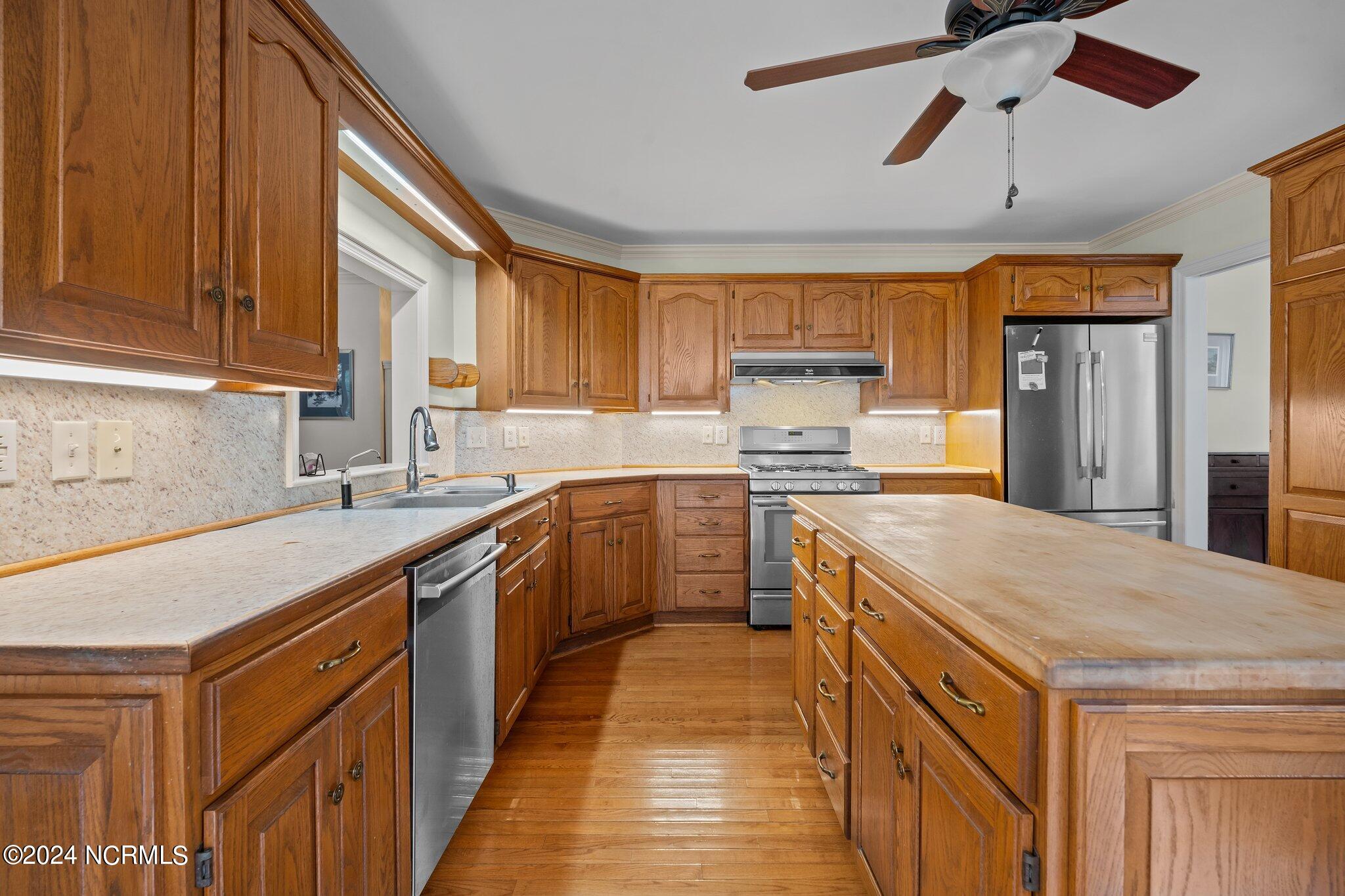 1039 Pasture Point Road,Merritt