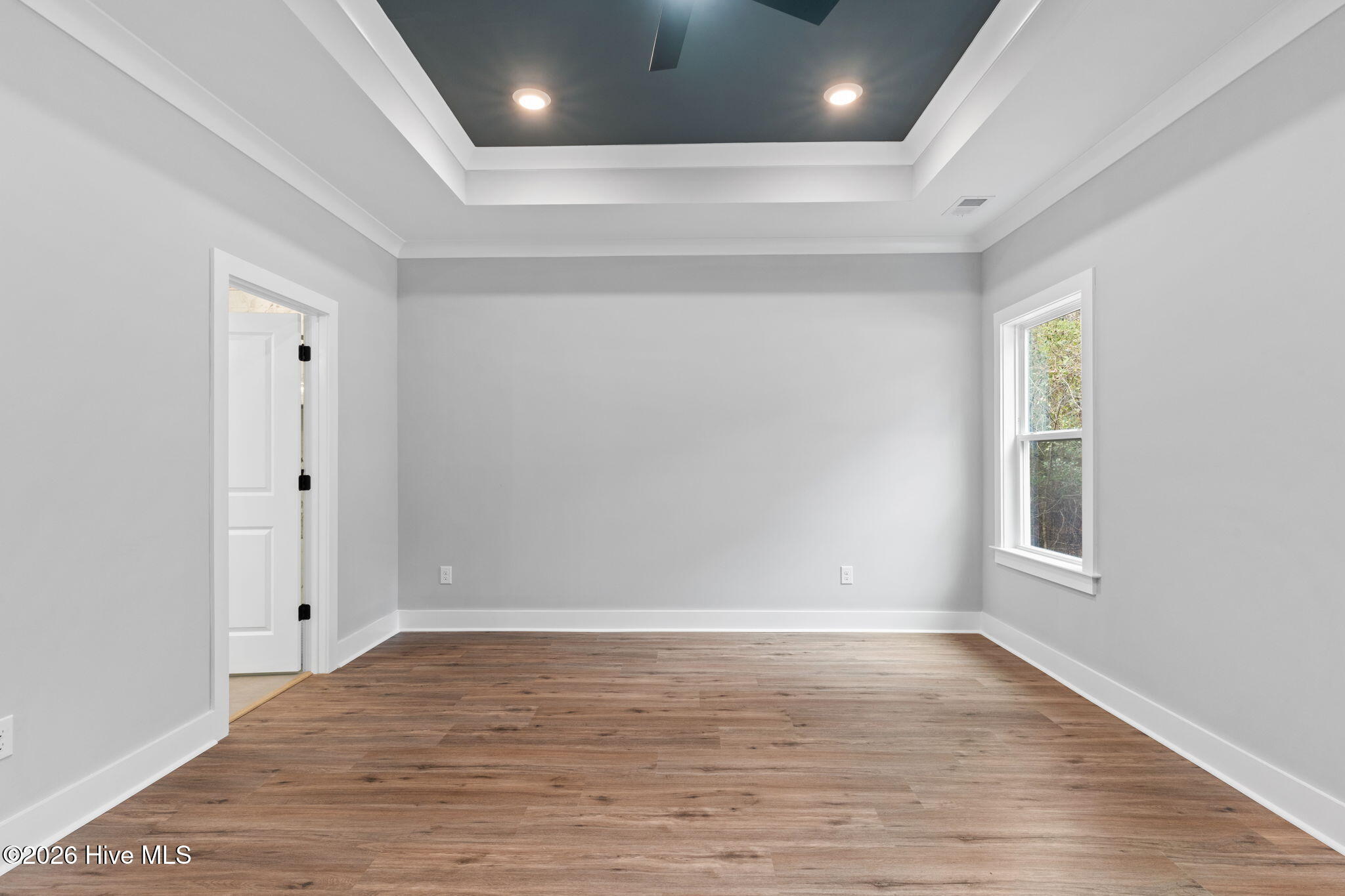 100557701 | Photo 20