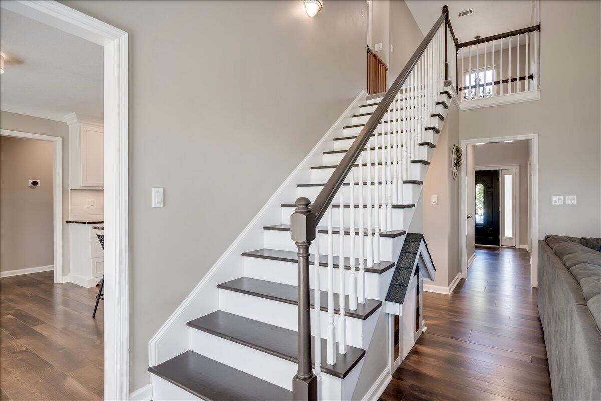 4885 Rolling Hill Road