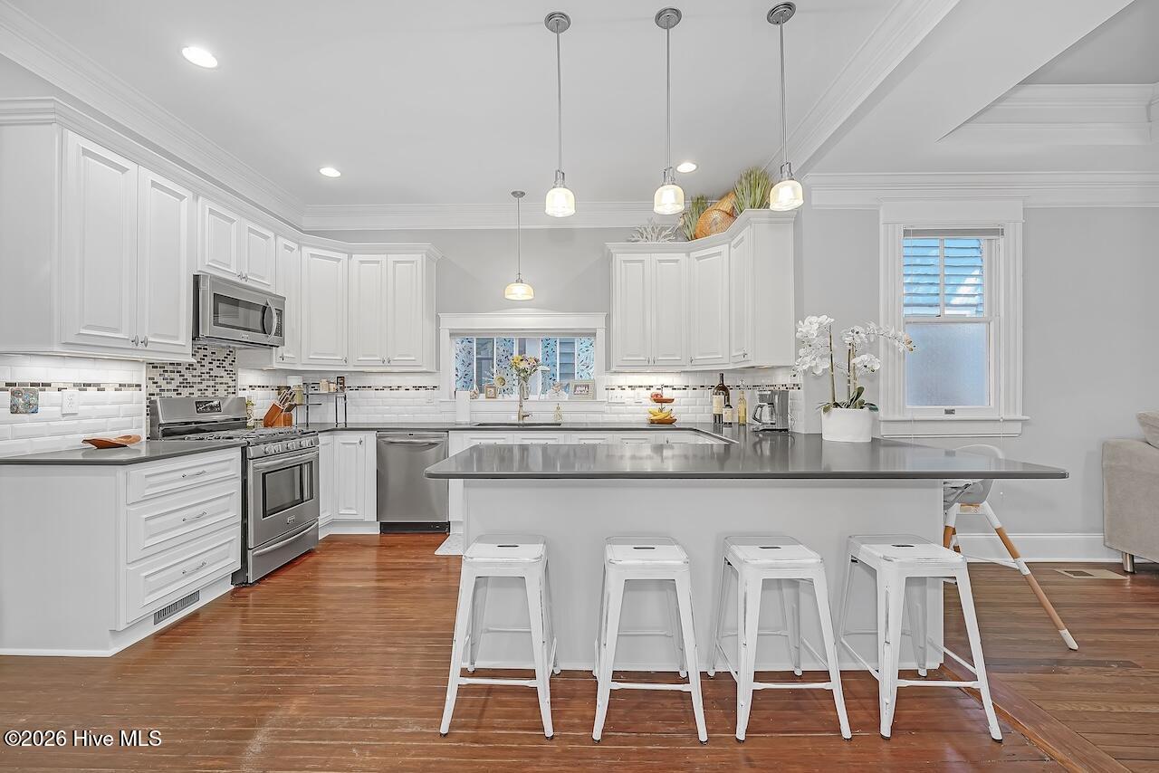 100560028 | Photo 14