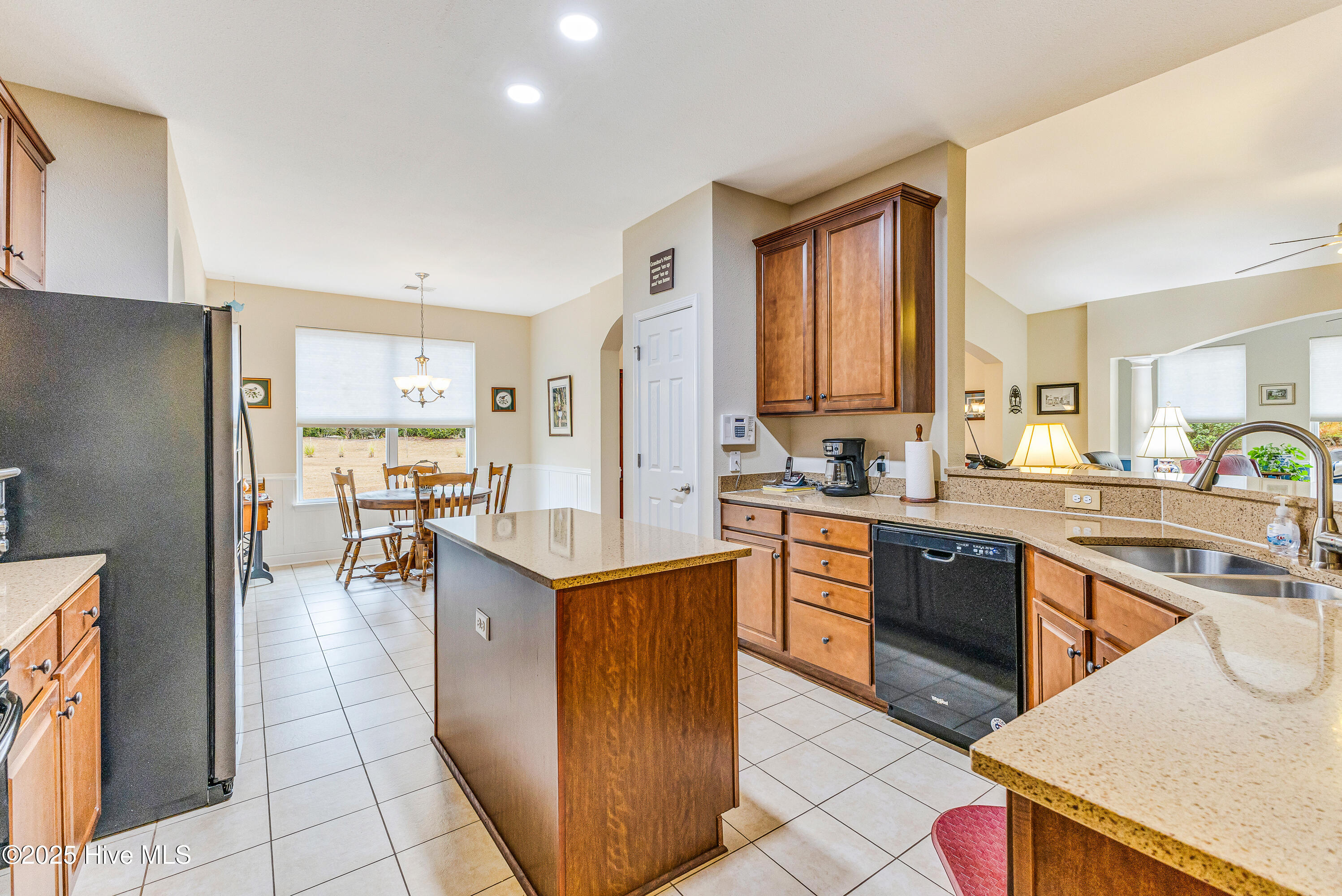 100547221 | Photo 17