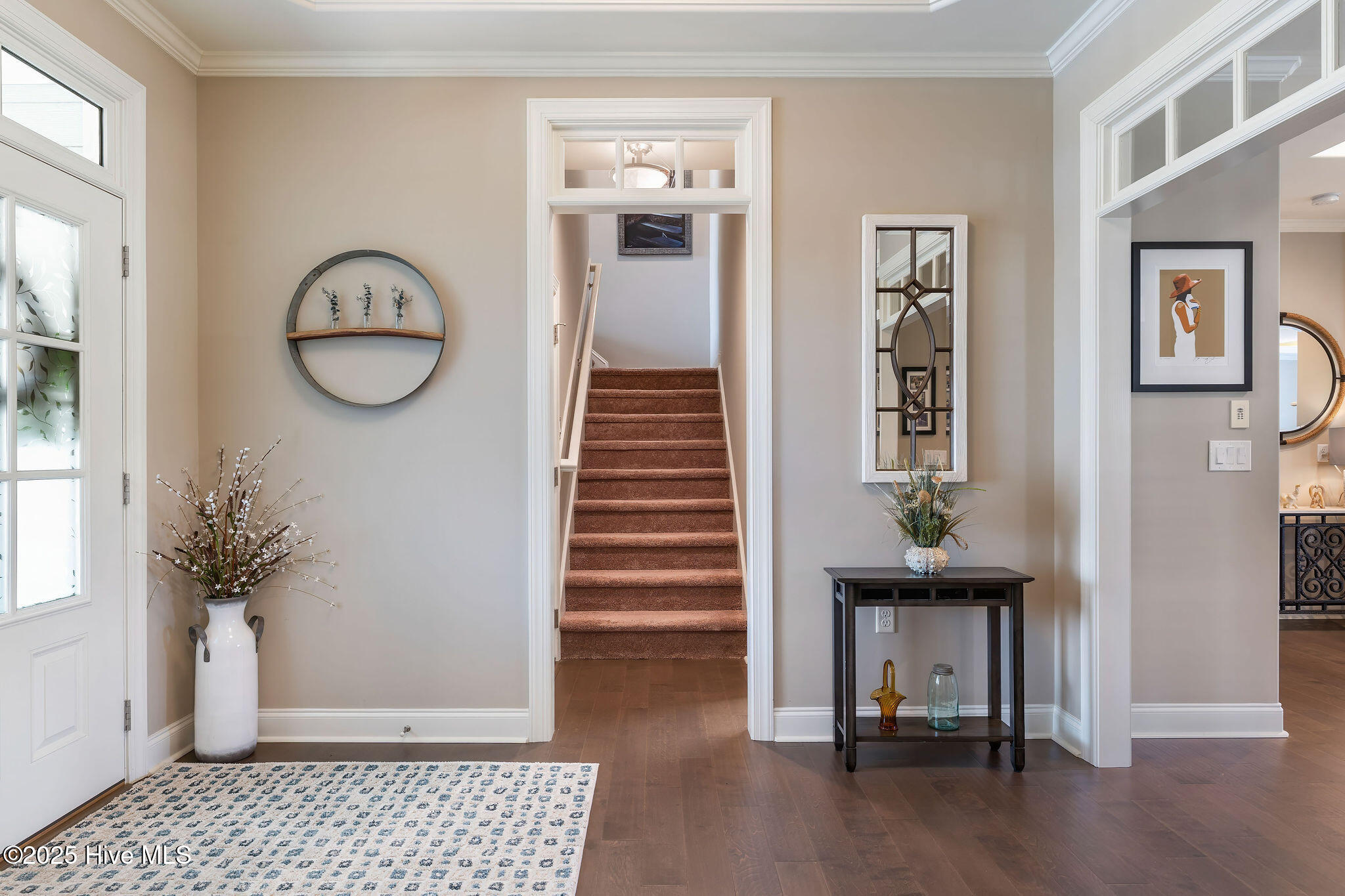 100542604 | Photo 42