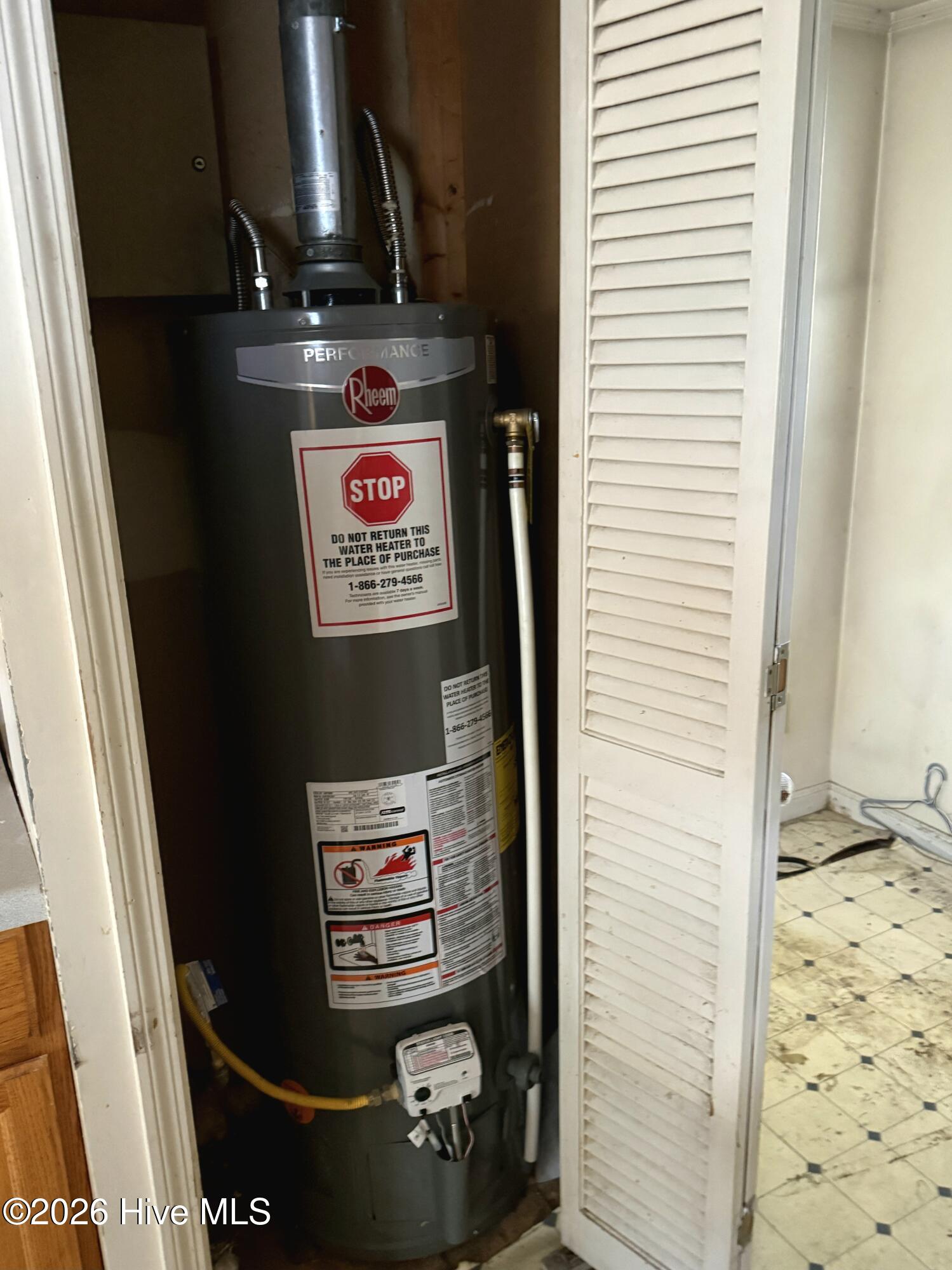 100565154 | Photo 11