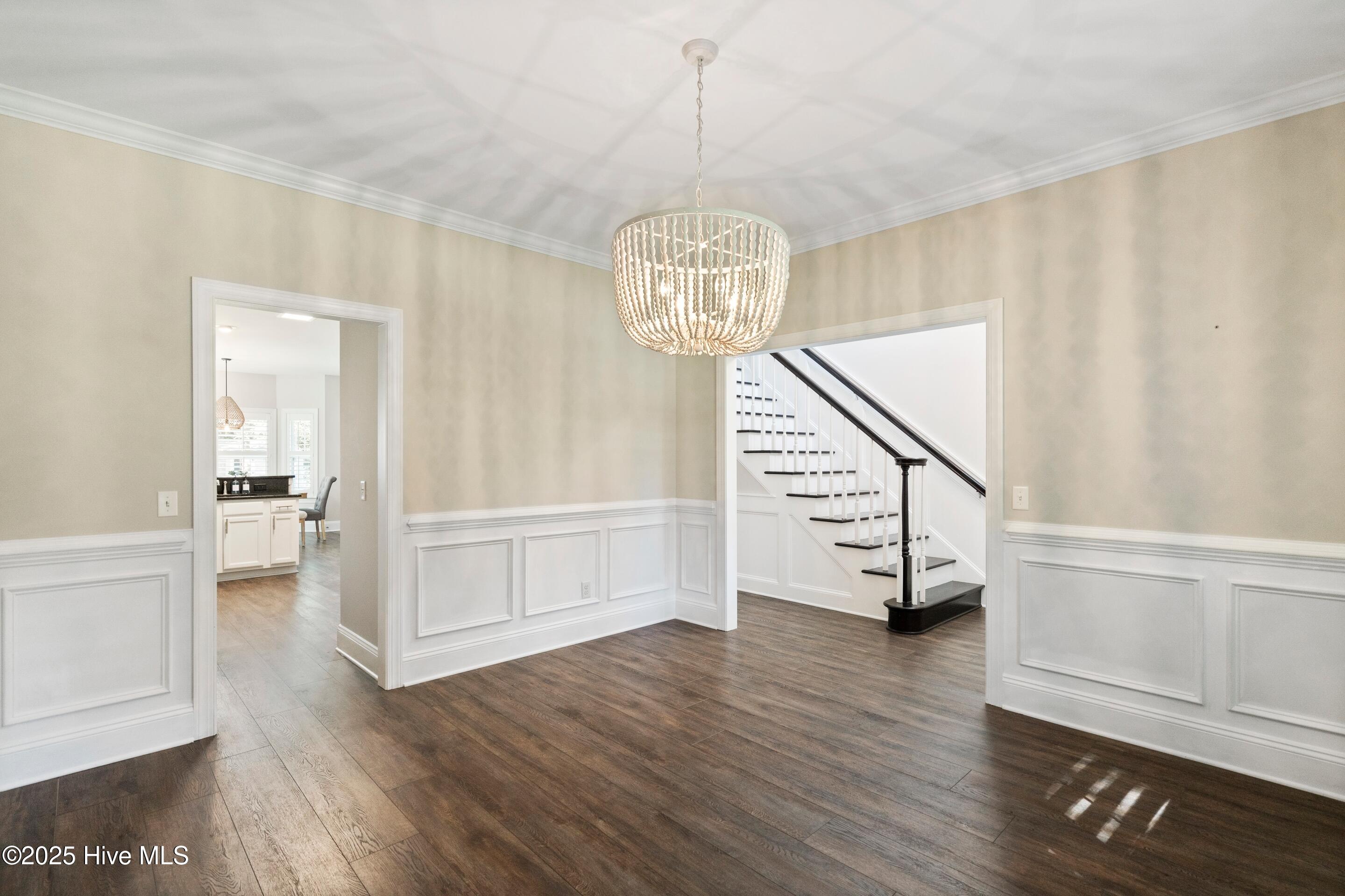 100529495 | Photo 10