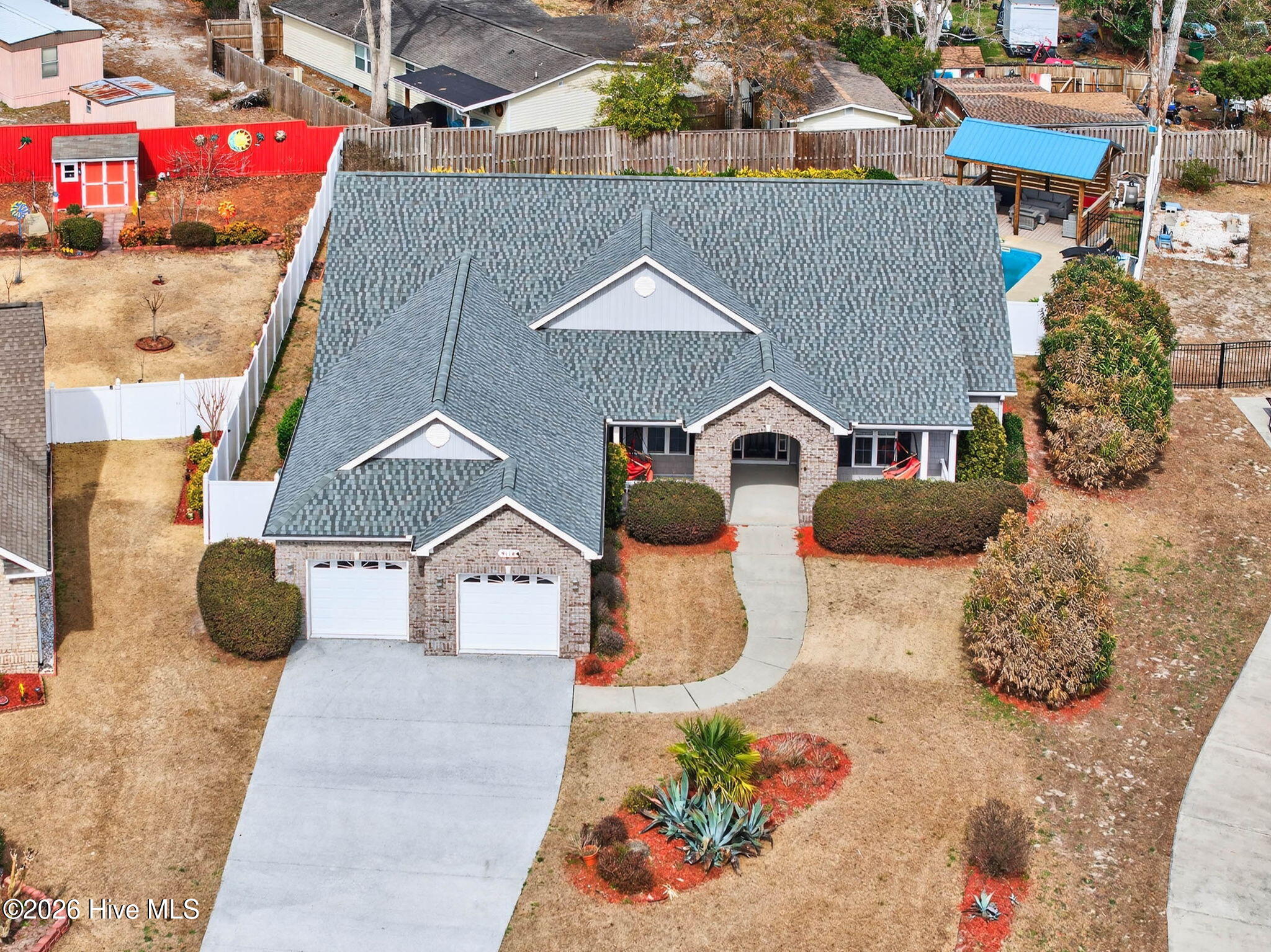 100556471 | Photo 46