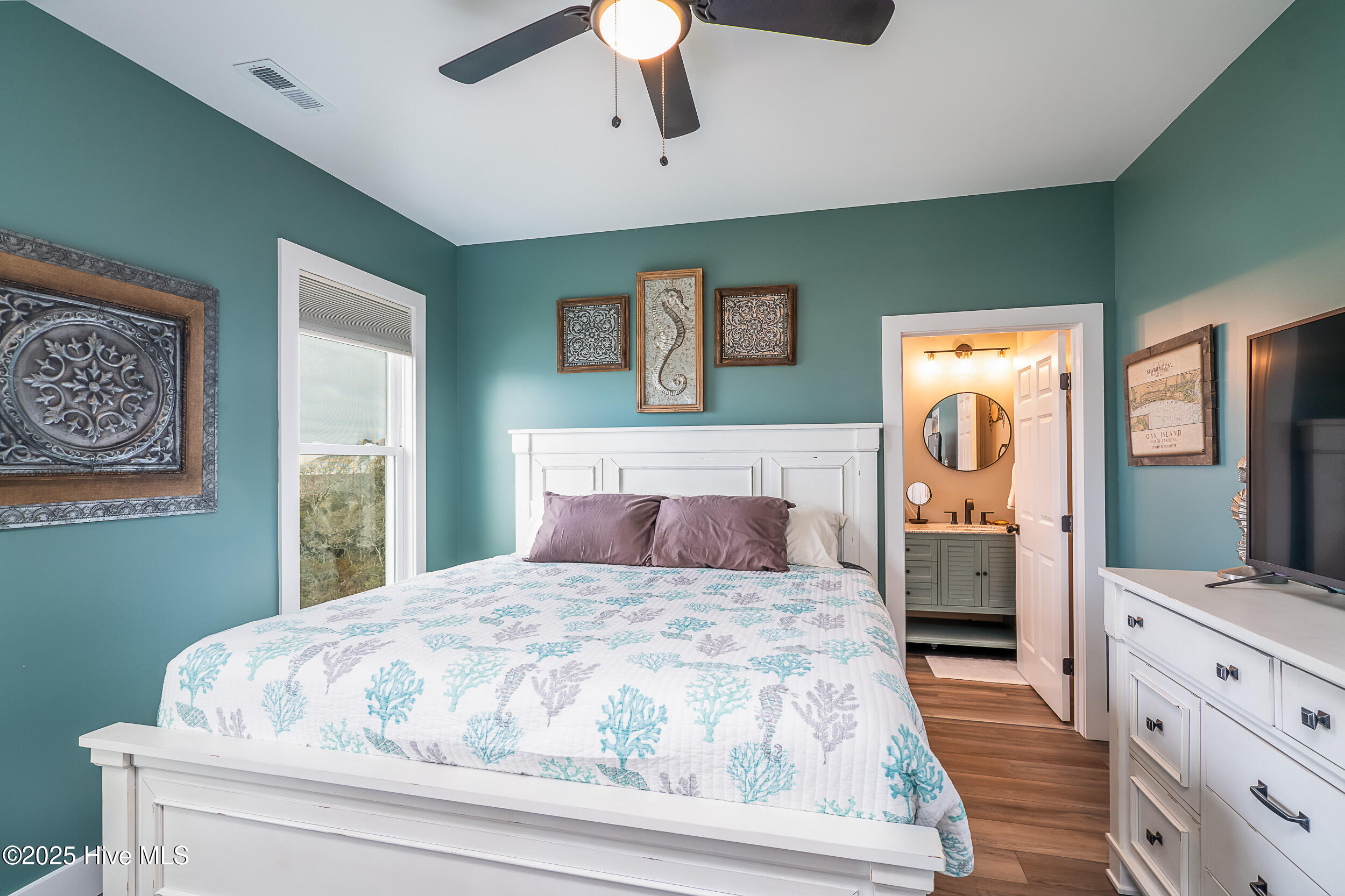 100524208 | Photo 37