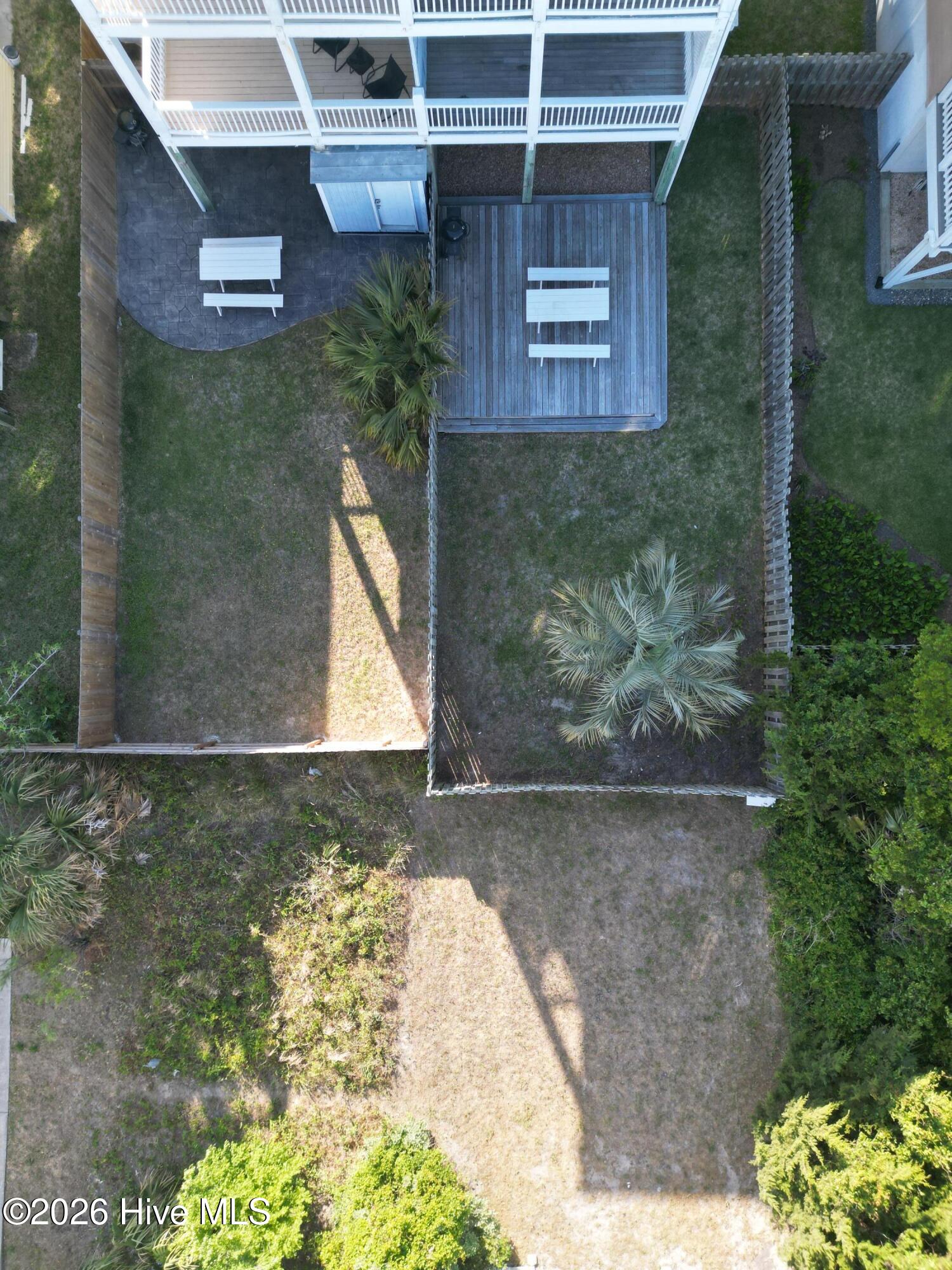 100570468 | Photo 44