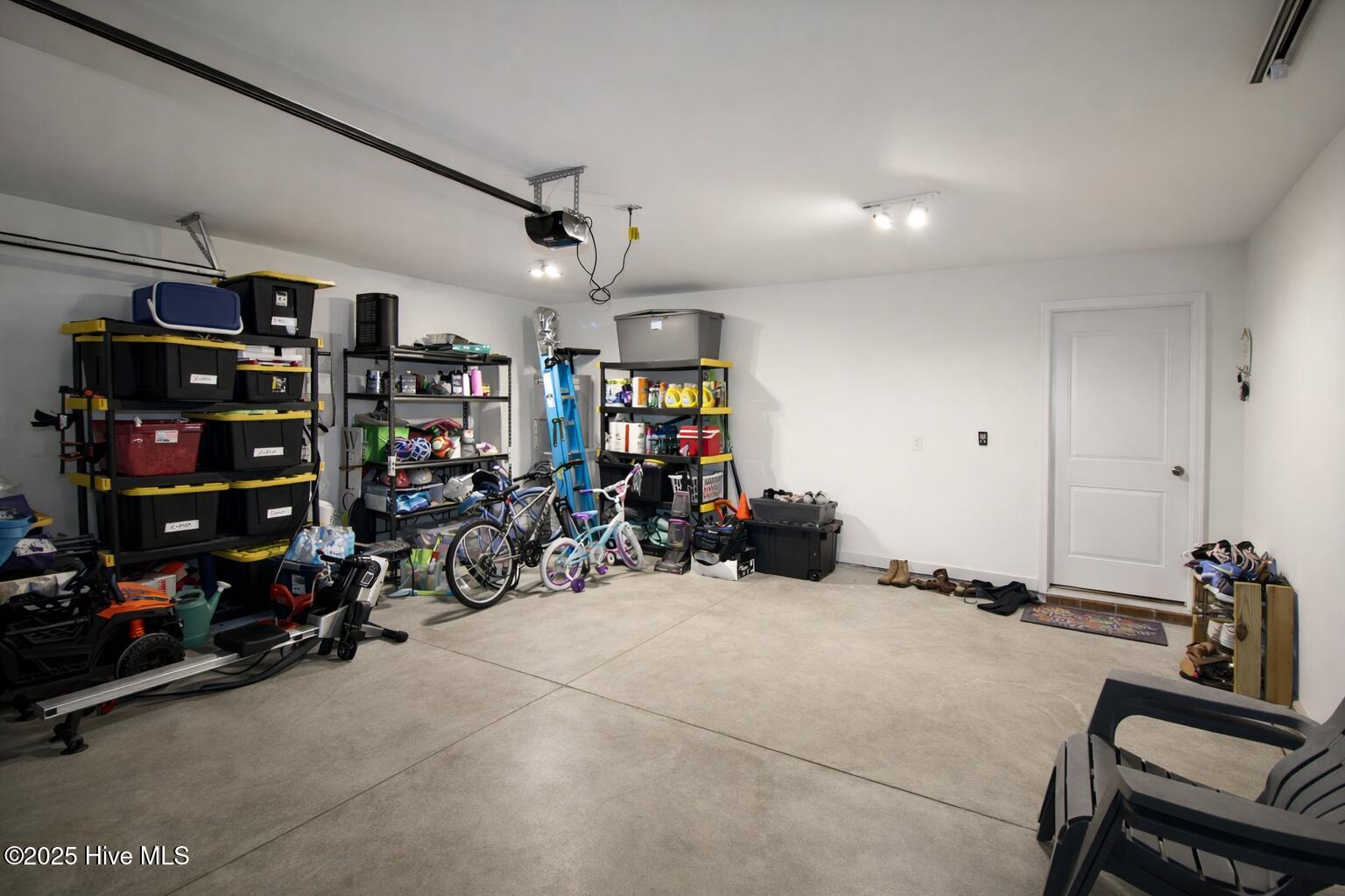 100546248 | Photo 20