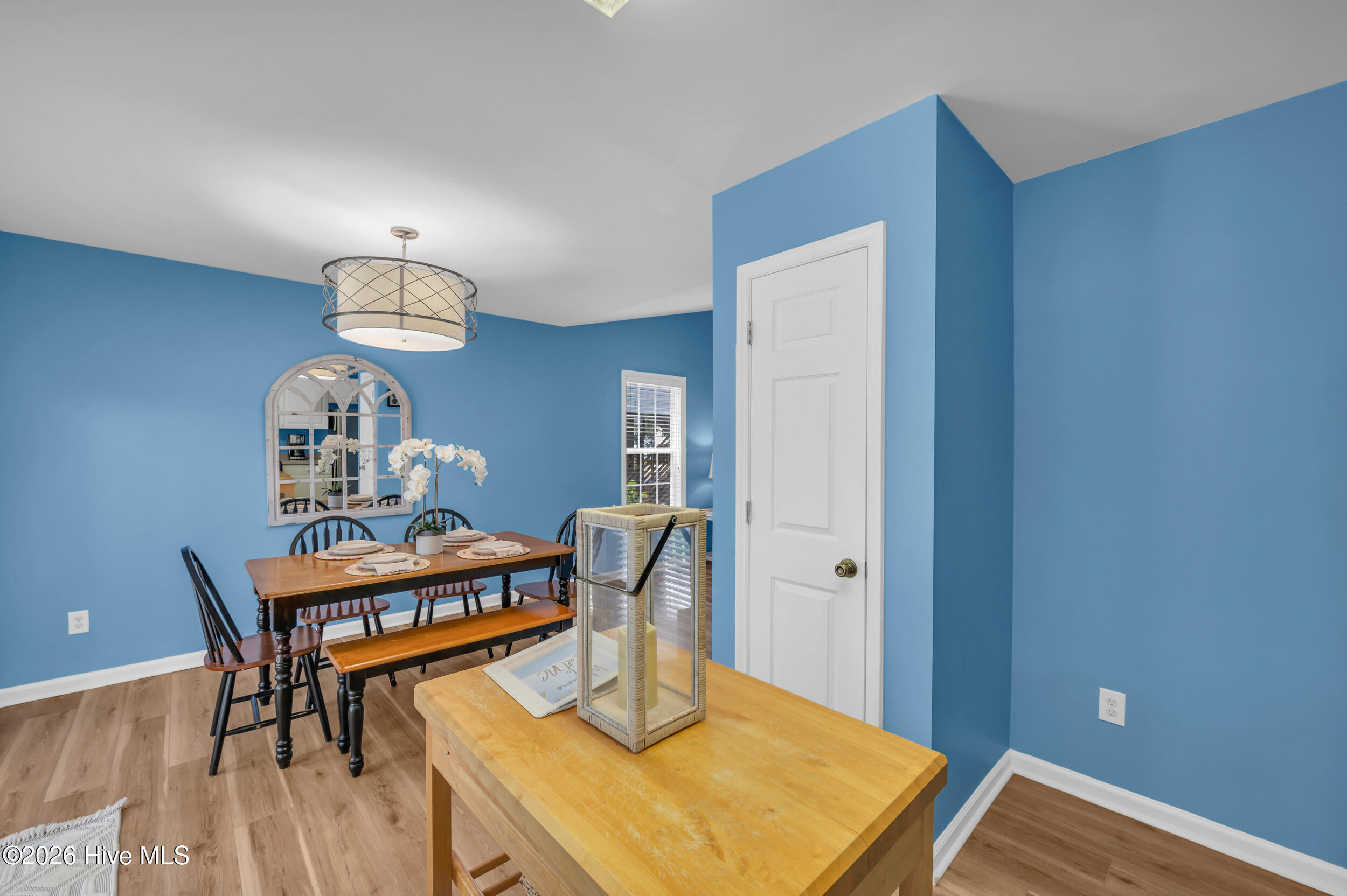 100565578 | Photo 16