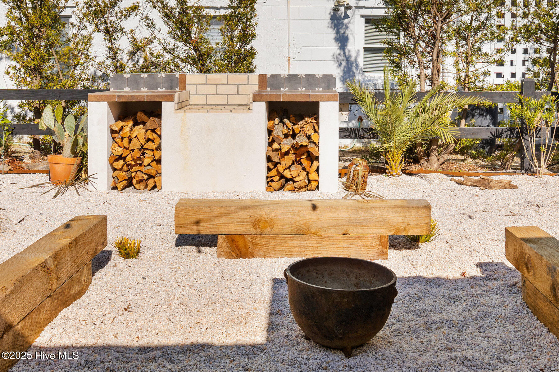 100540580 | Photo 65