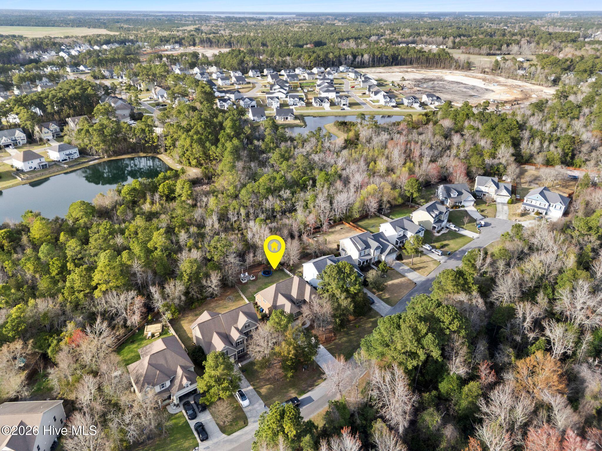 100562110 | Photo 69