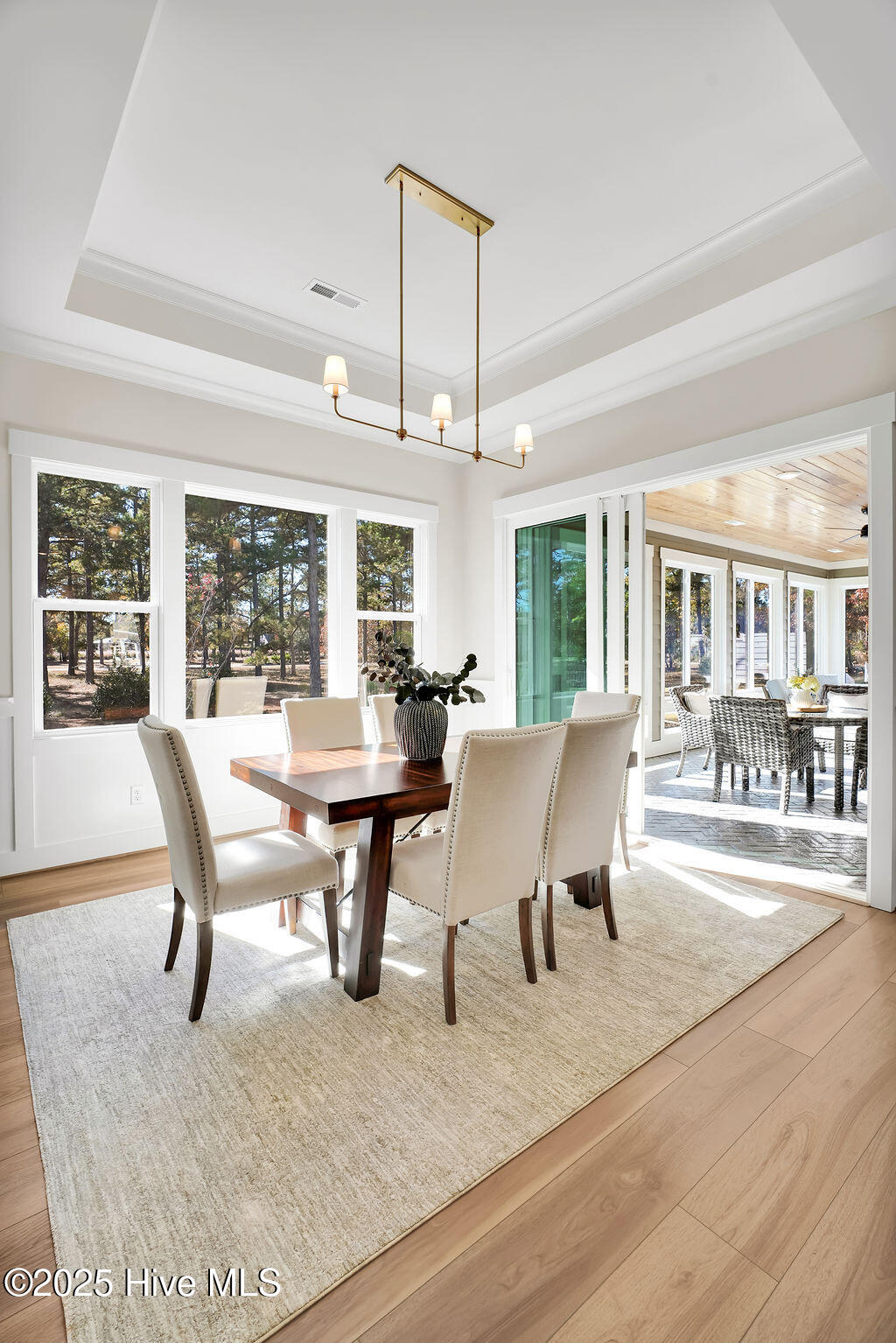 100529674 | Photo 79