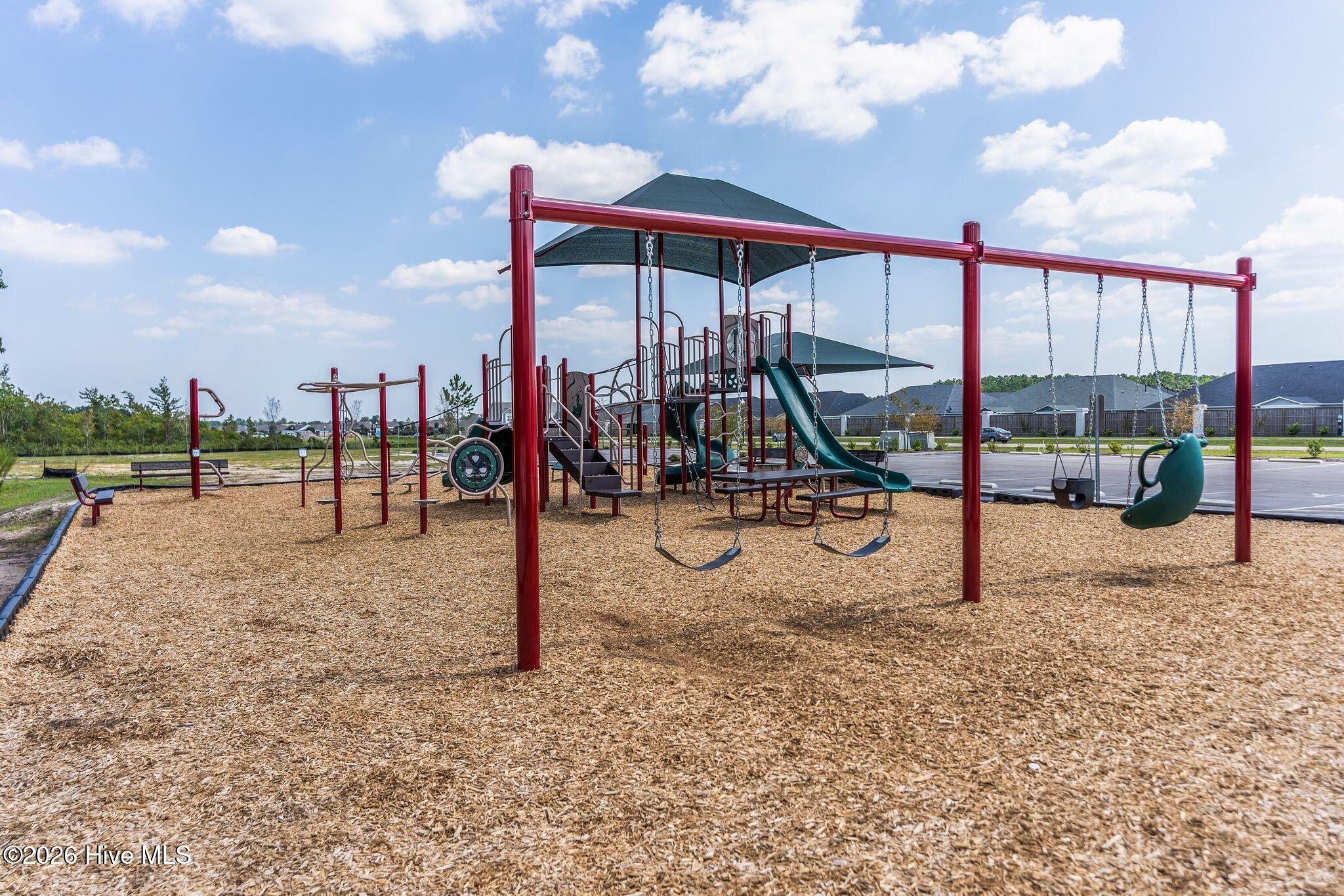 100562900 | Photo 50