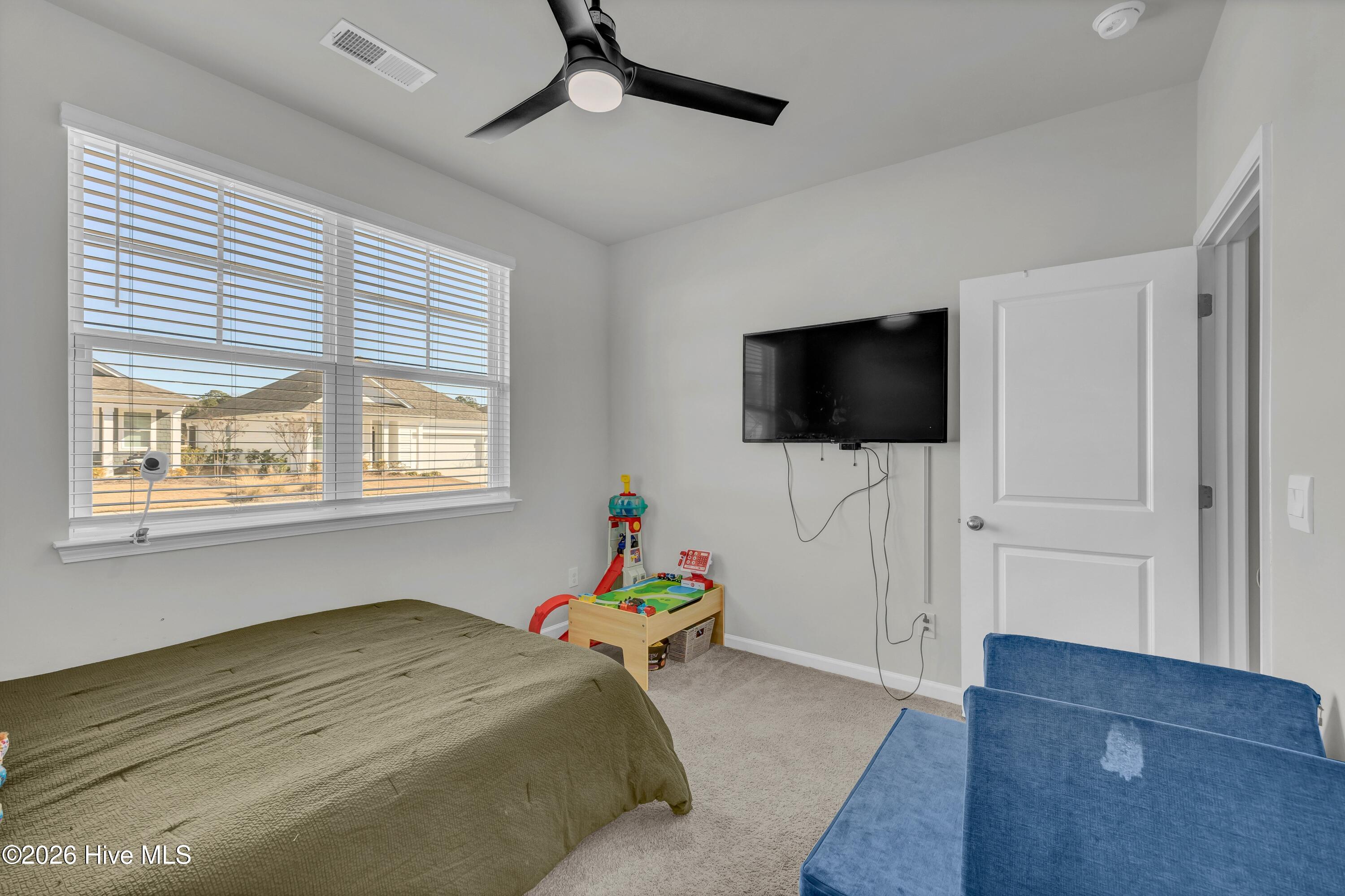 100548554 | Photo 24