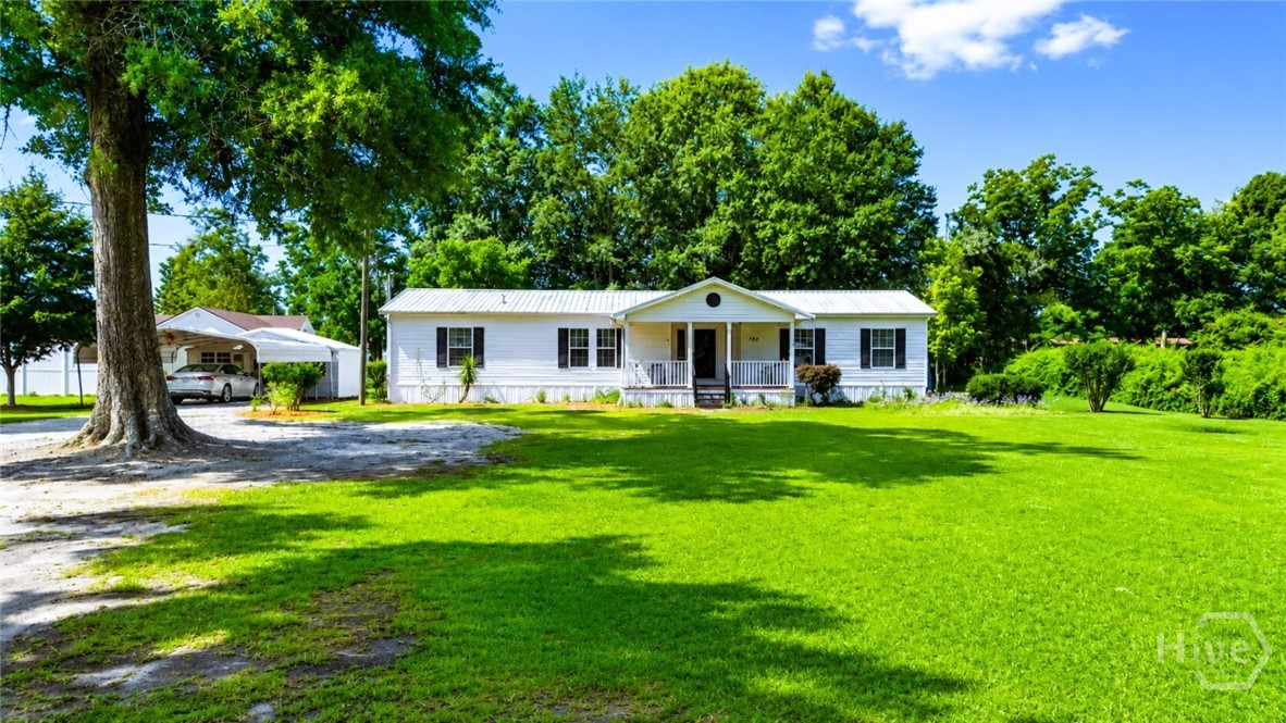 Homes for sale in Surrency, GA | 140 Se Crosby Street, Surrency, GA 31563 | MLS# SA358395